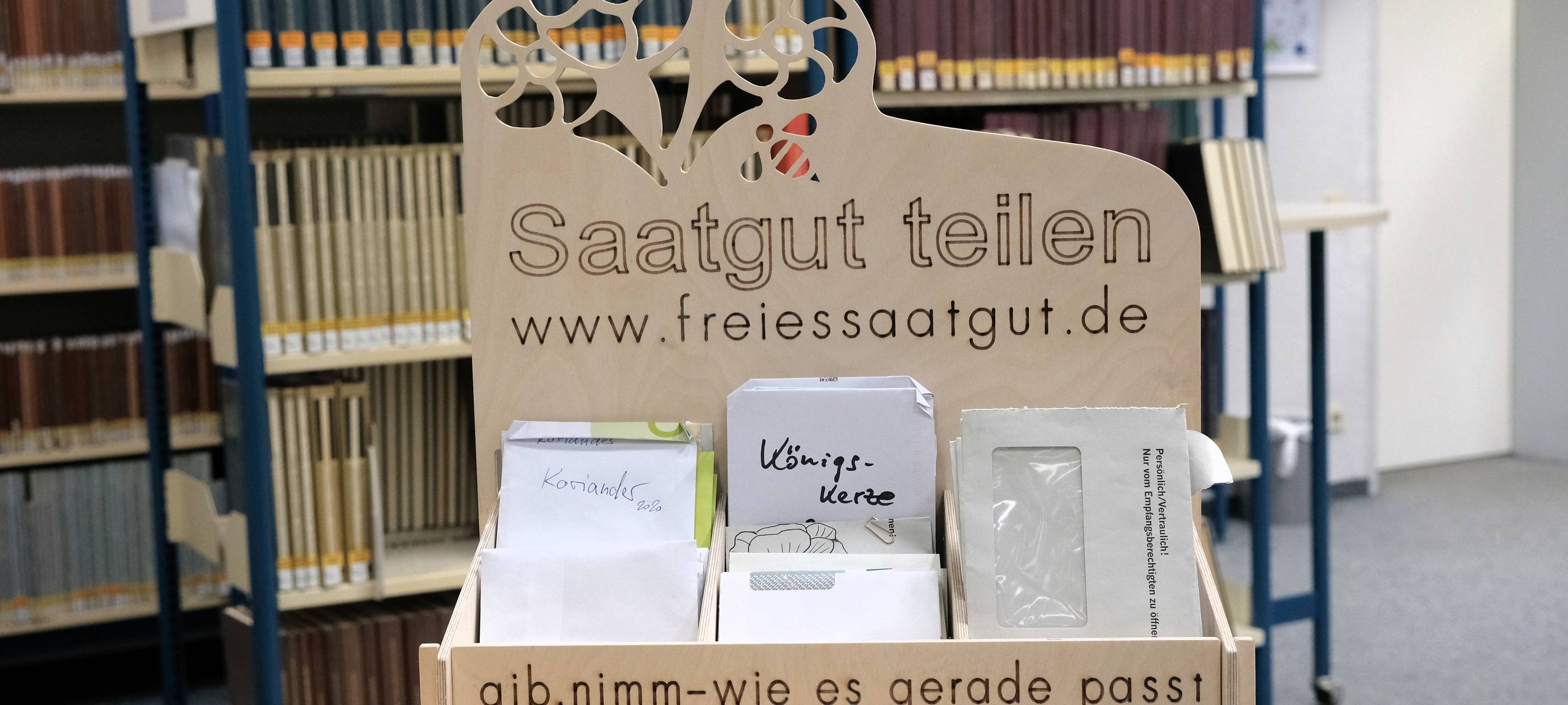 Düsseldorf: Saatgutbox in der Zentralbibliothek