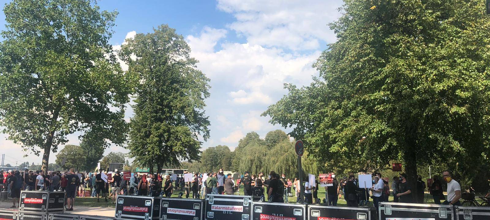 Düsseldorf: Veranstaltungsbranche demonstriert für mehr finanzielle Hilfen