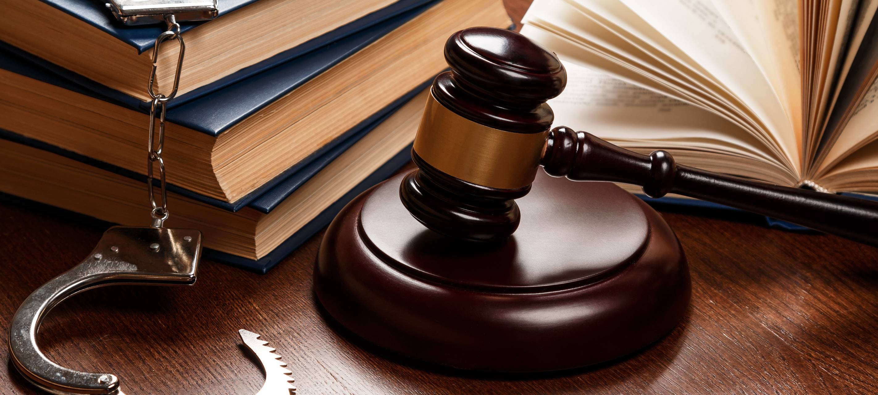 Mutmaßlicher Hochstapler aus Düsseldorf vor Gericht