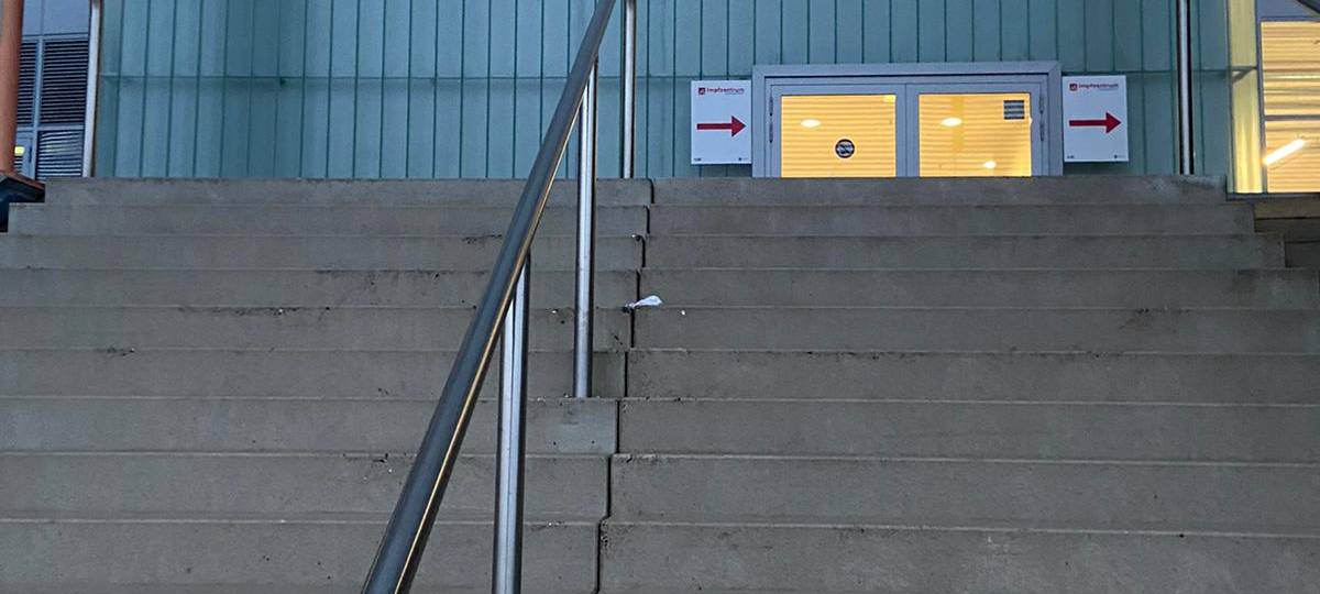 Düsseldorf: Impfzentrum in der Arena schließt!