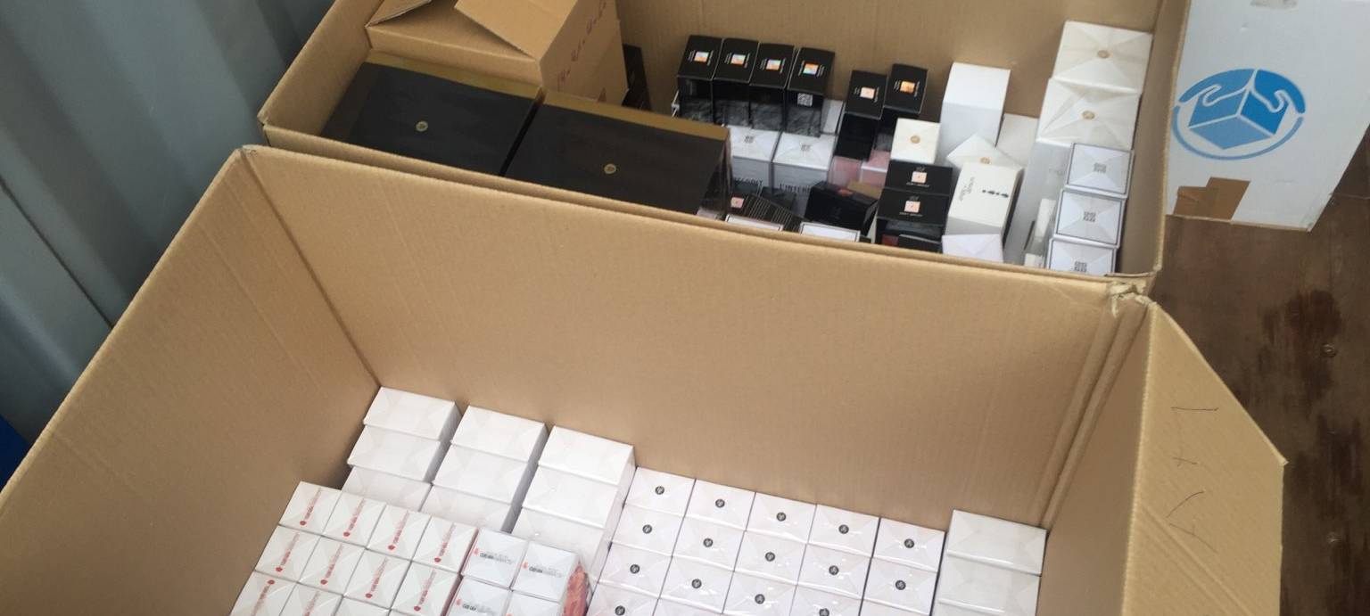 Düsseldorfer Polizei schnappt Brautkleid-Diebe