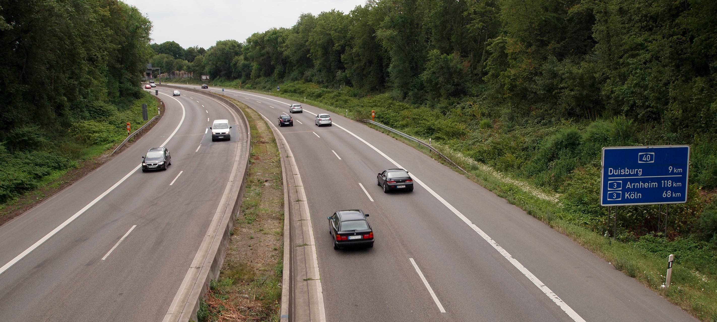 Düsseldorf - Raststätten in NRW nicht autofahrerfreundlich