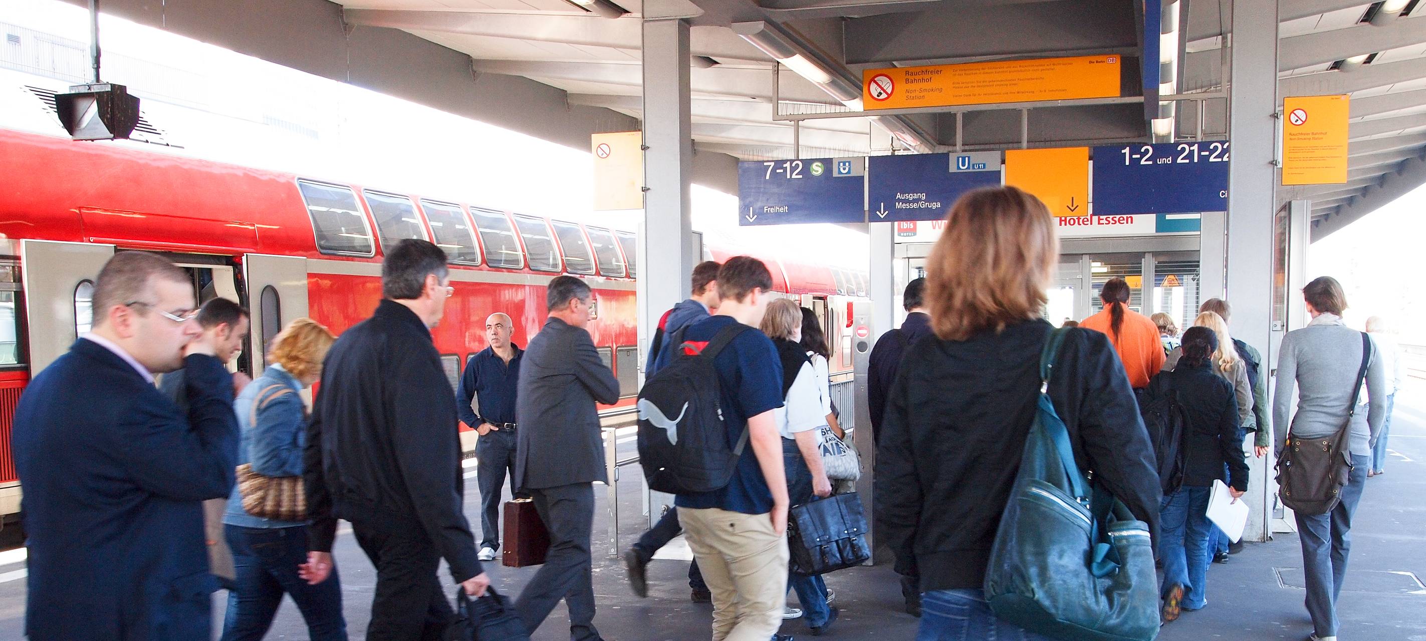 4,8 Millionen pendeln in NRW zur Arbeit - Großstädte ziehen am meisten