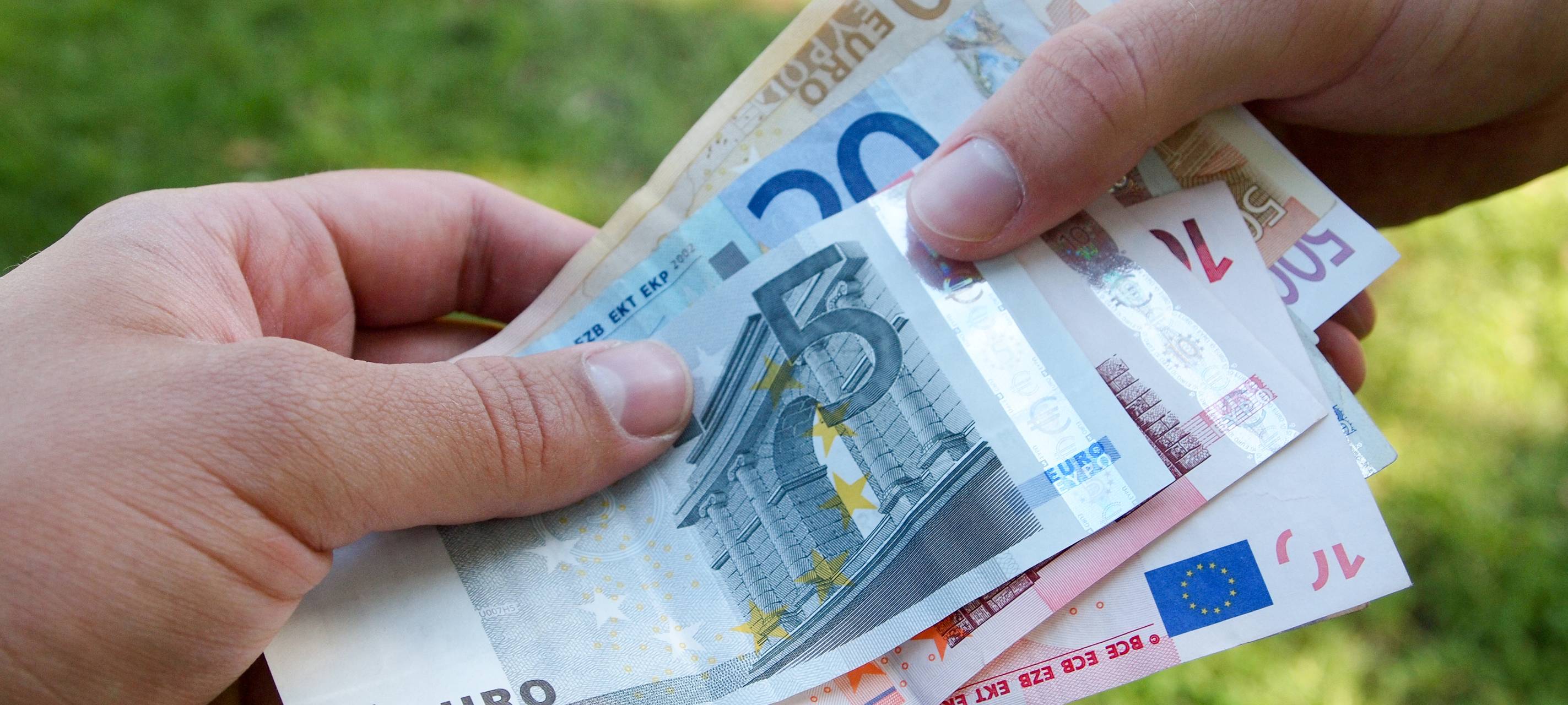 Hilfen für Künstler & Kleinunternehmer