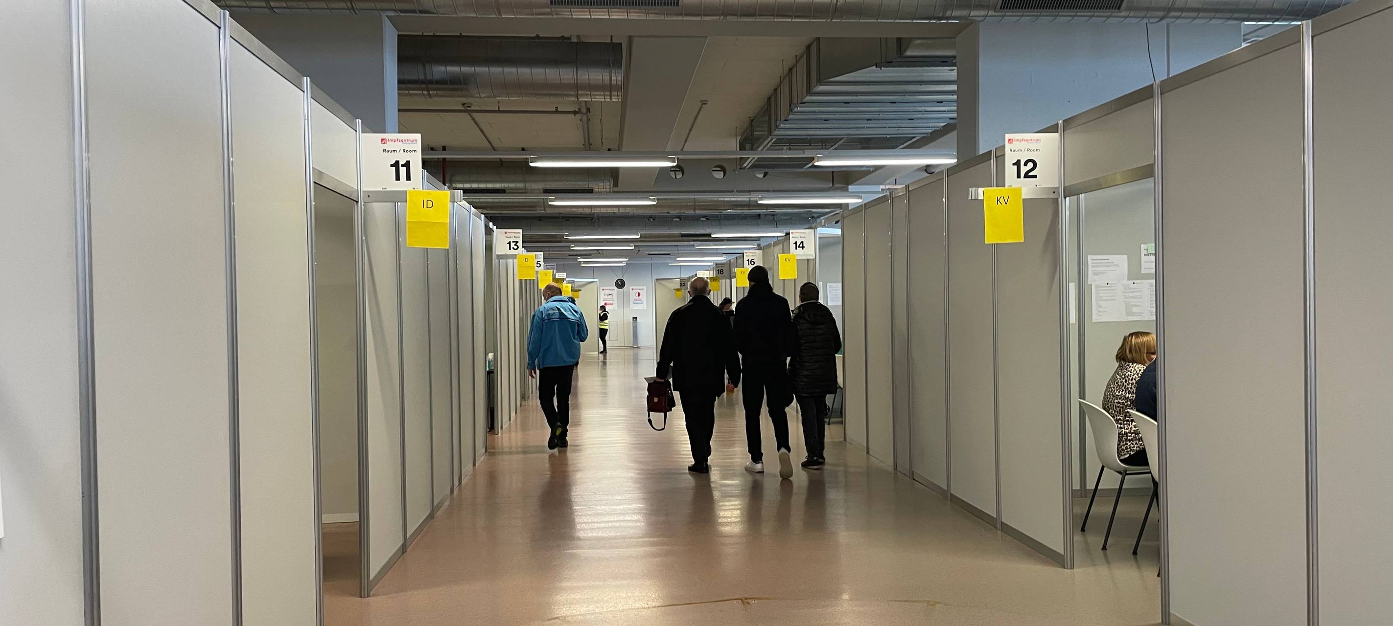 Ein Rundgang durch das Düsseldorfer Impfzentrum