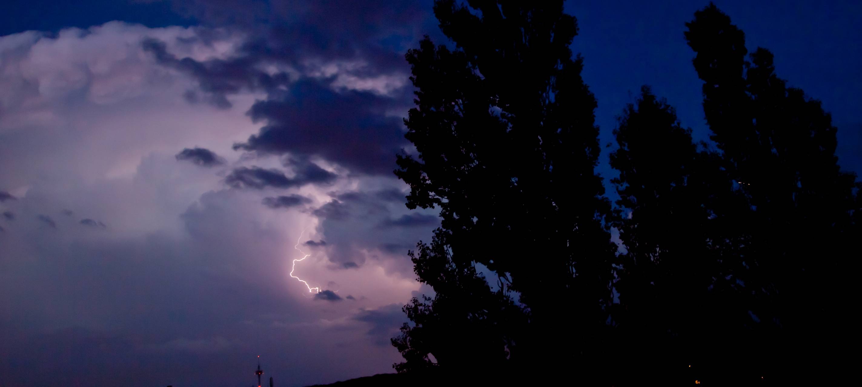 Düsseldorf: 50 Feuerwehreinsätze nach Unwetter