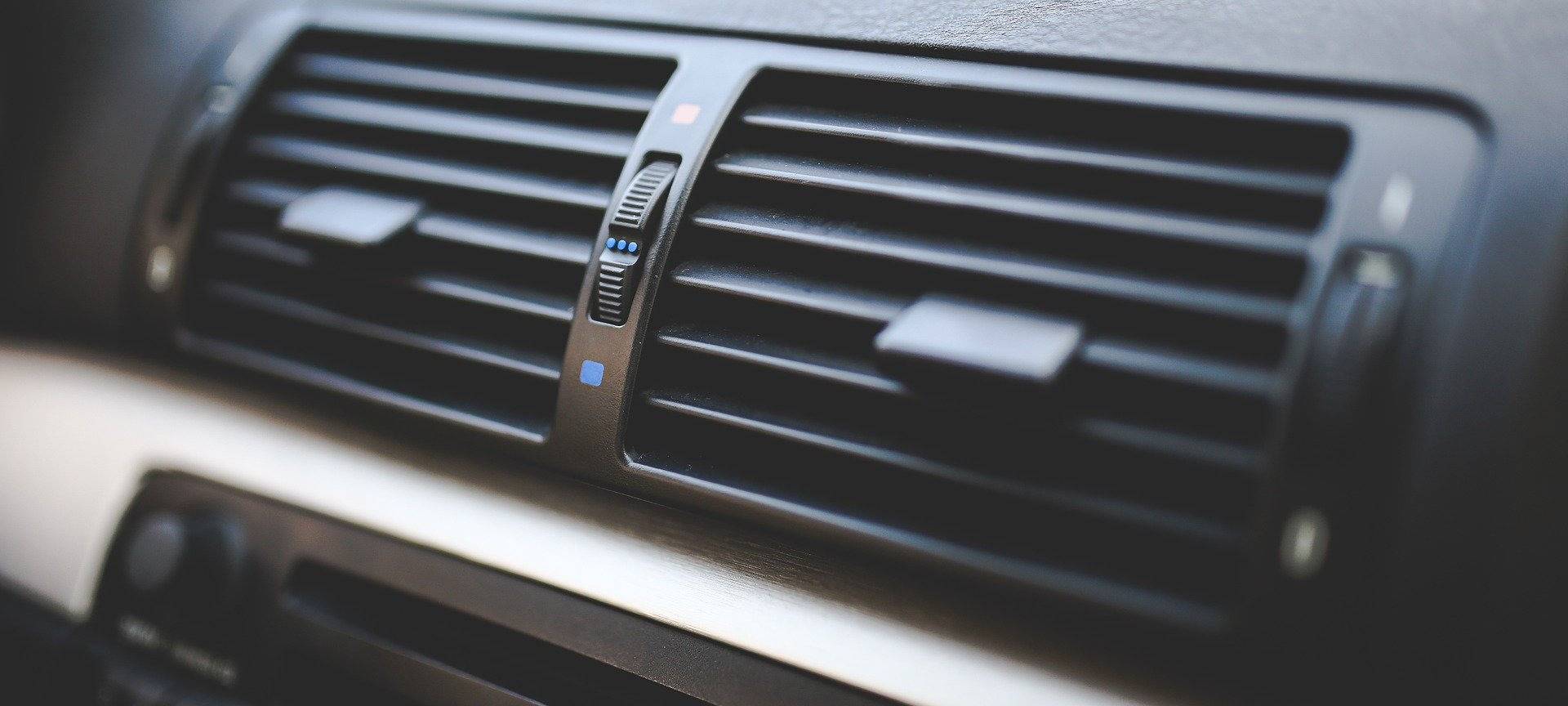 Mobile Prüfaktion des ADAC in Düsseldorf