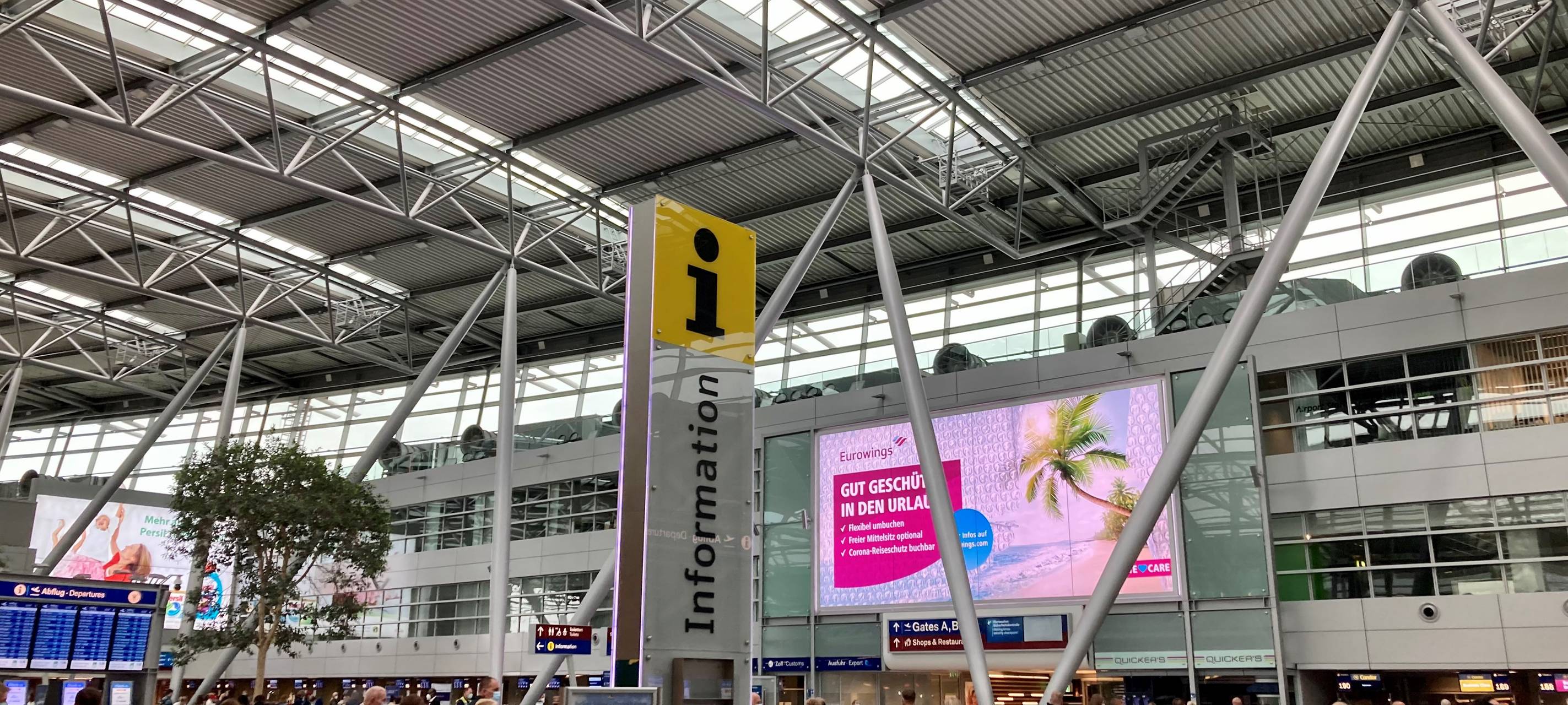 Flughafen Düsseldorf erwartet 120.000 Passagiere bis Sonntag