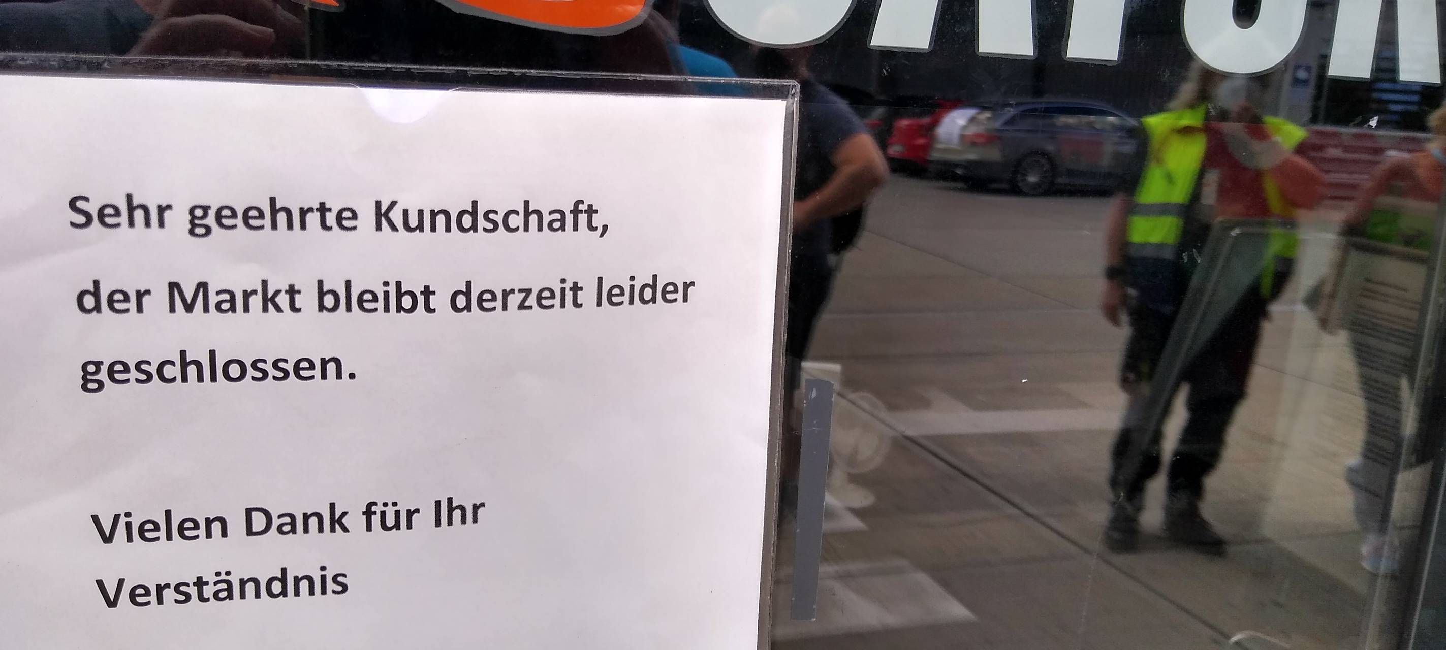 Saturn in Düsseldorf-Flingern hat schon geschlossen