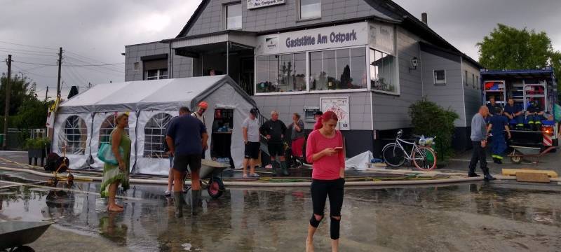 Hochwasser in Düsseldorf: Die Lage ist weiter dramatisch
