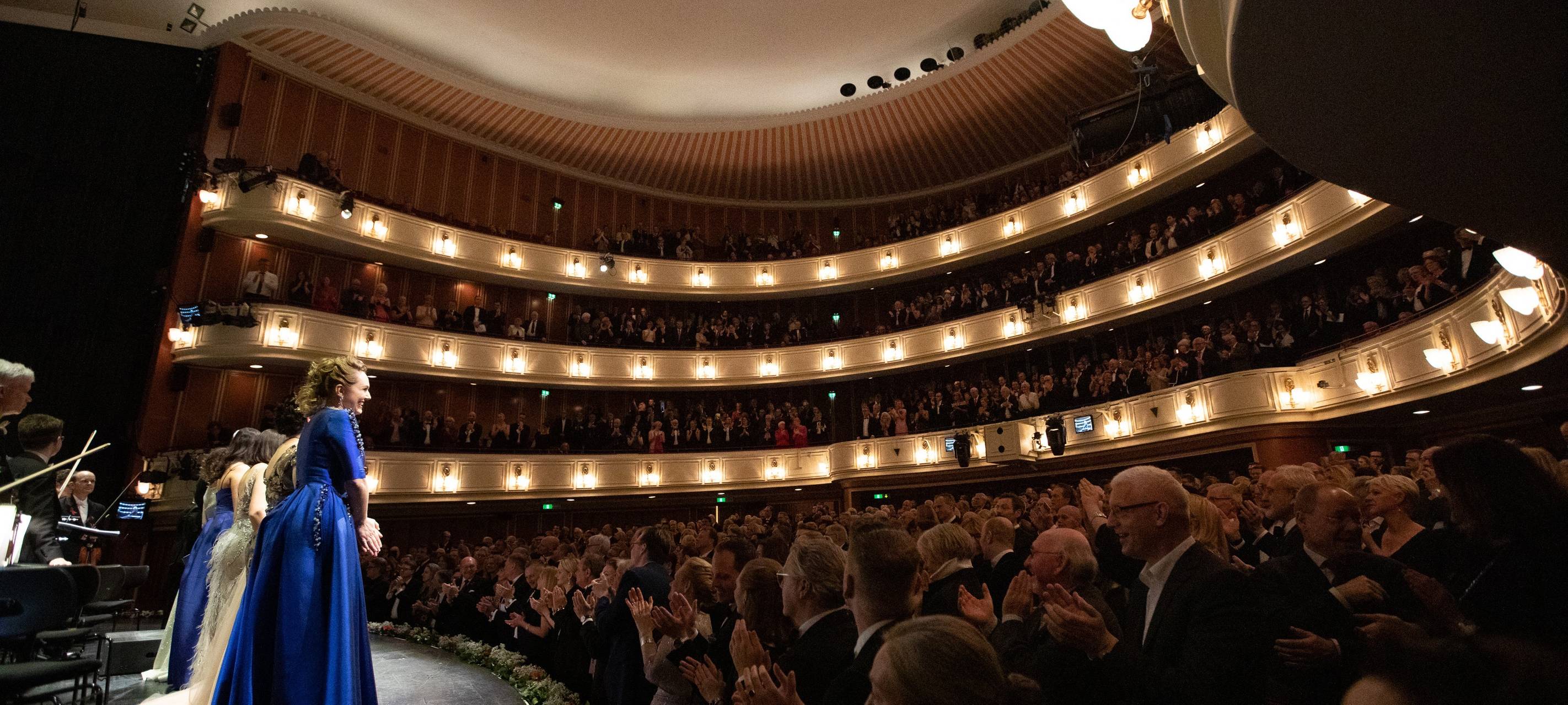 Operngala sammelt 100.000 Euro für Deutsche AIDS-Stiftung