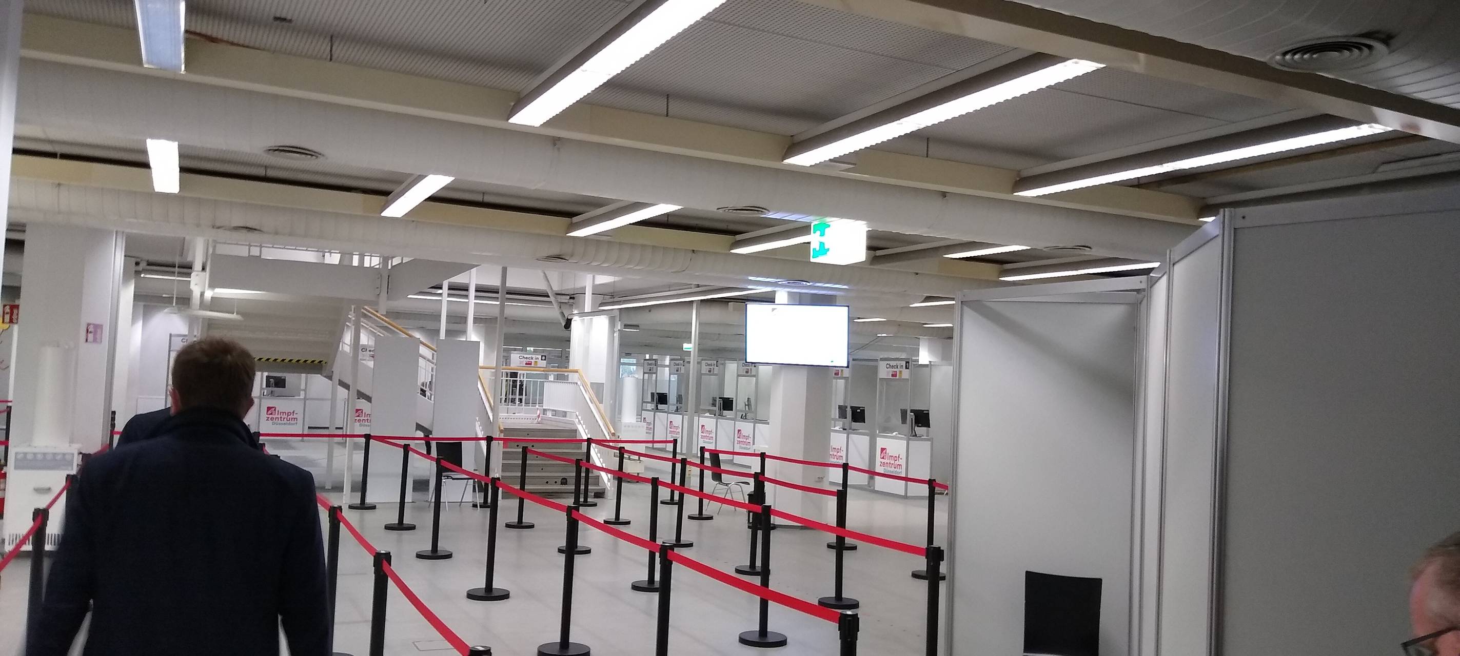 Düsseldorfer Impfzentrum 2.0 hinter dem Hauptbahnhof