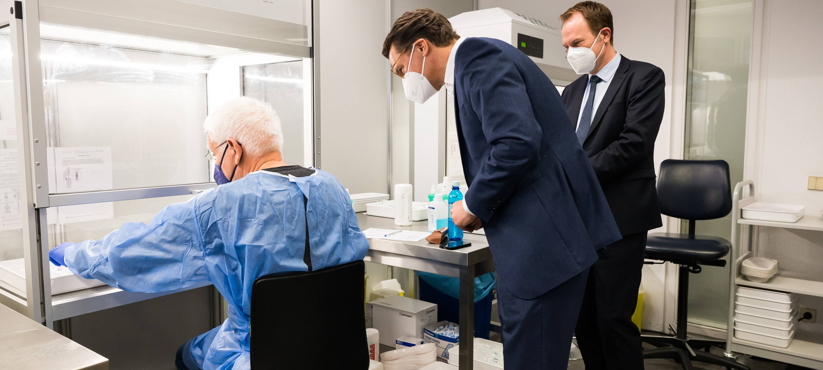 Corona-Impfungen und Testmöglichkeiten in Düsseldorf