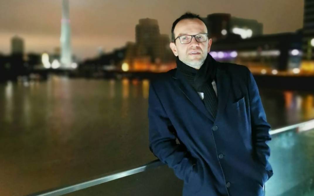 Arzt aus Mülheim an der Ruhr sammelt für Ukraine Antenne Düsseldorf Arzt aus Mülheim an der Ruhr sammelt für Ukraine Antenne Düsseldorf