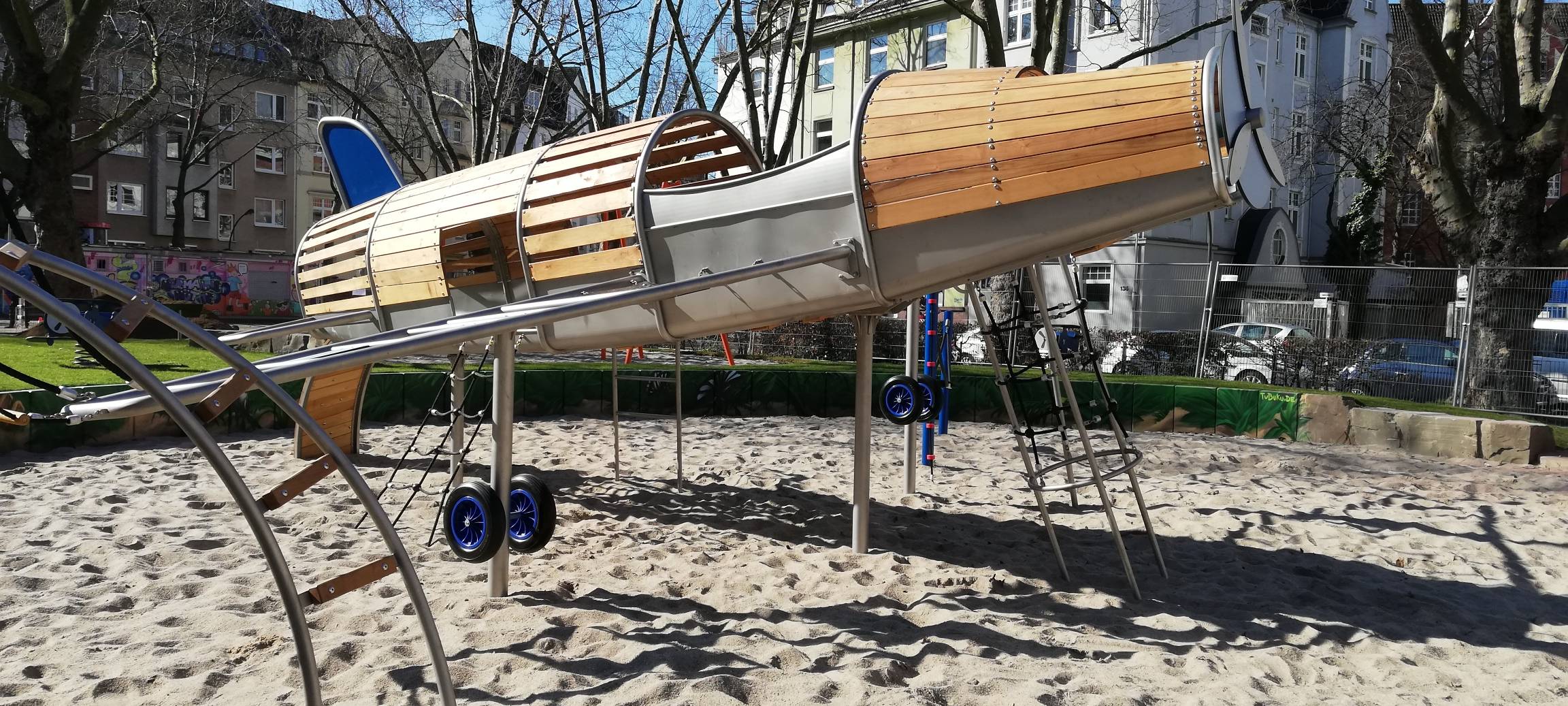 Düsseldorf-Flingern: Große Spielplatzeröffnung