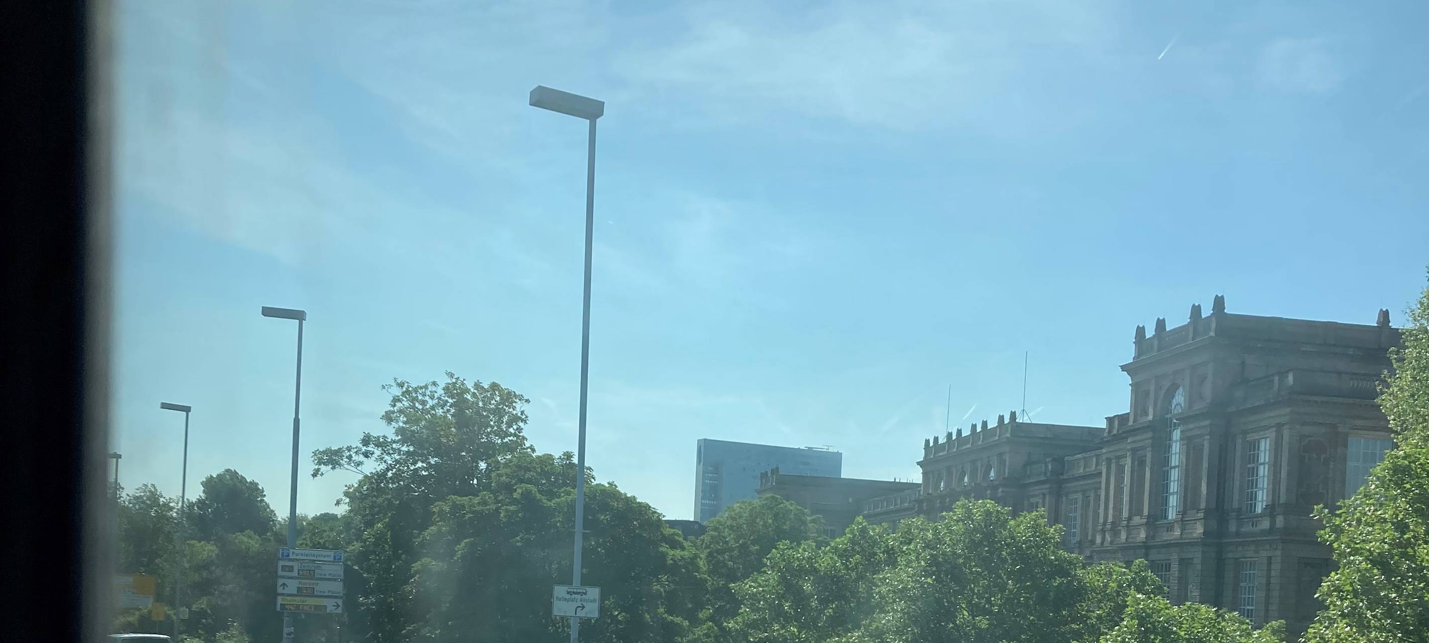 Aktuell viele Staufallen auf Düsseldorfs Straßen