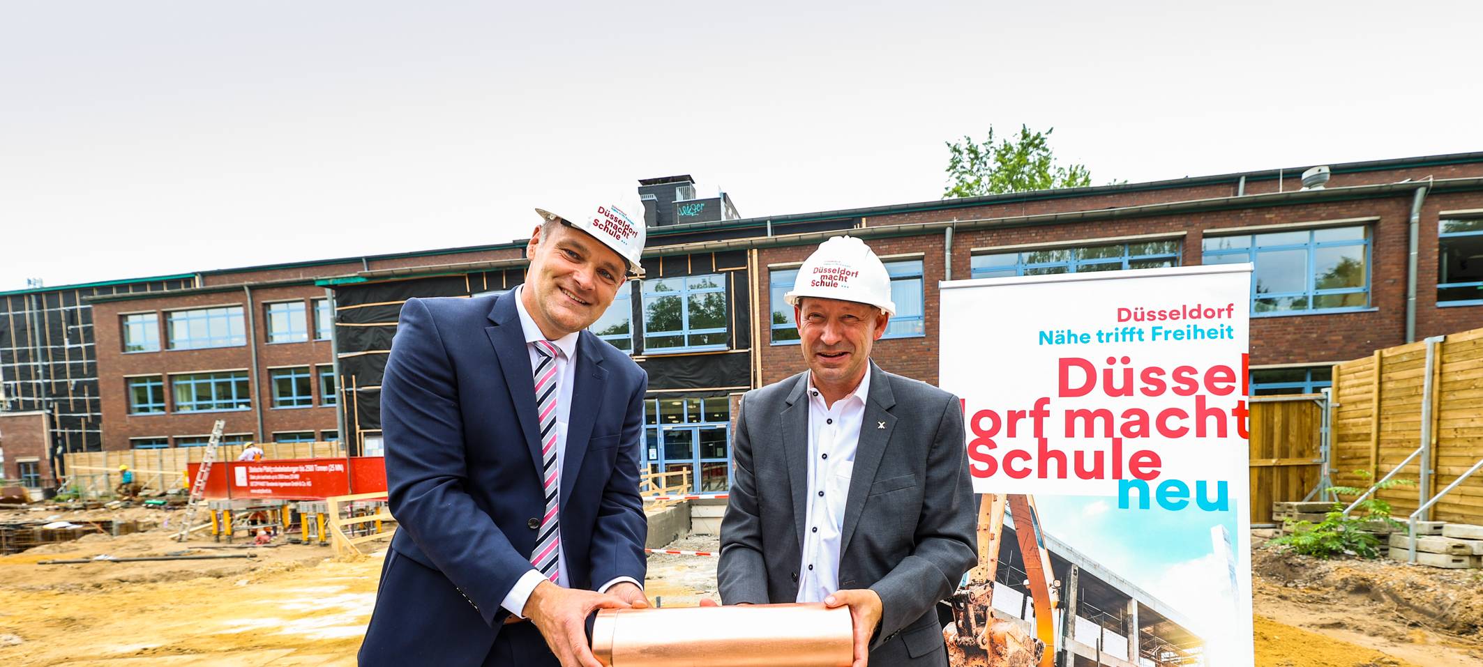 Düsseldorf - Grundsteinlegung für Erweiterung des Comenius-Gymnasiums