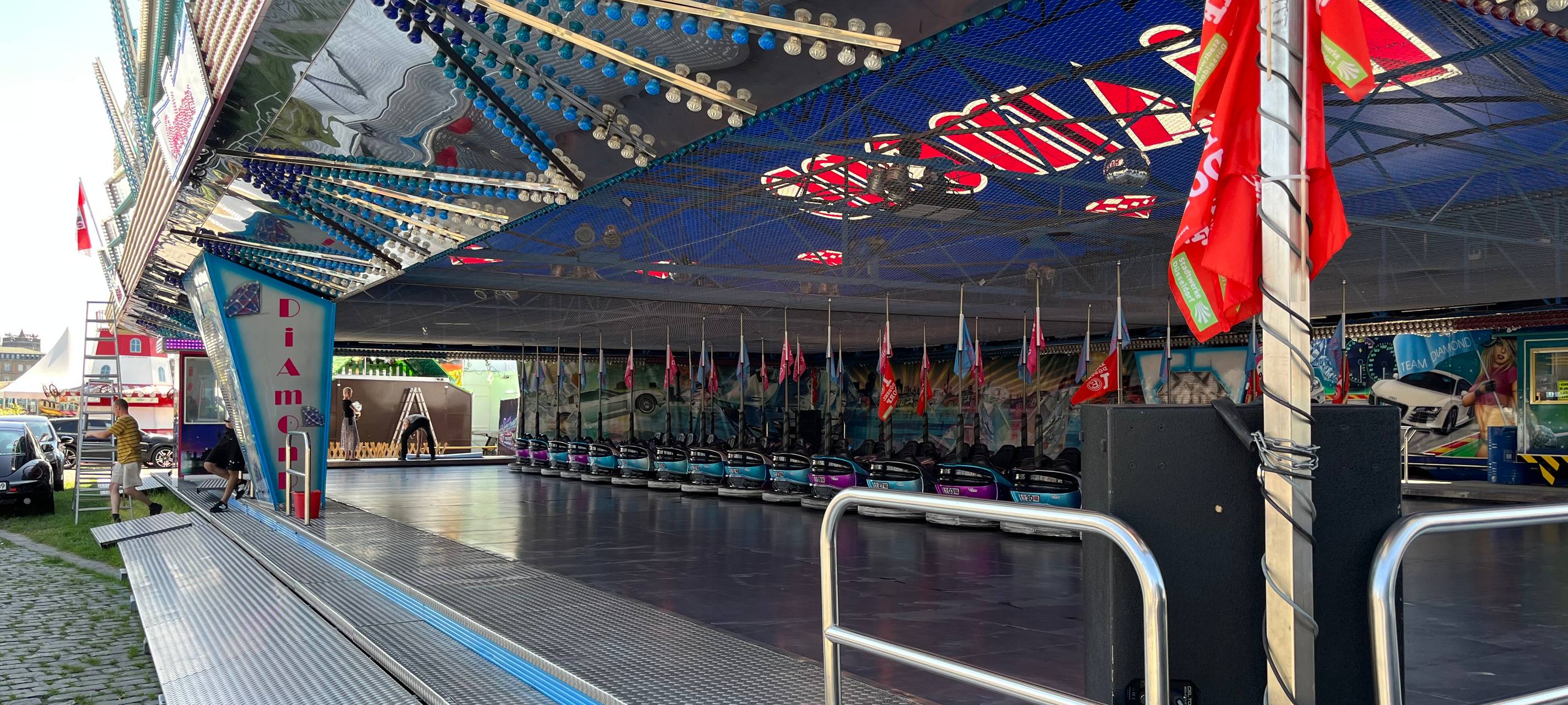 Düsseldorf: Die Größte Kirmes am Rhein ist wieder am Start