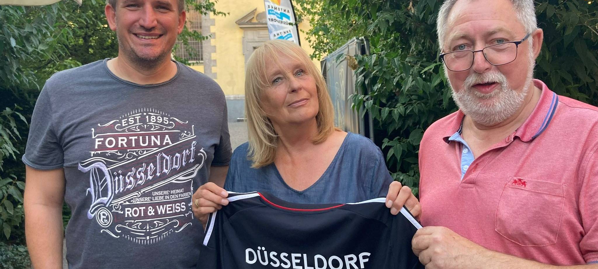 Fümmenneunzich um Sechs LIVE in der Düsseldorfer Altstadt