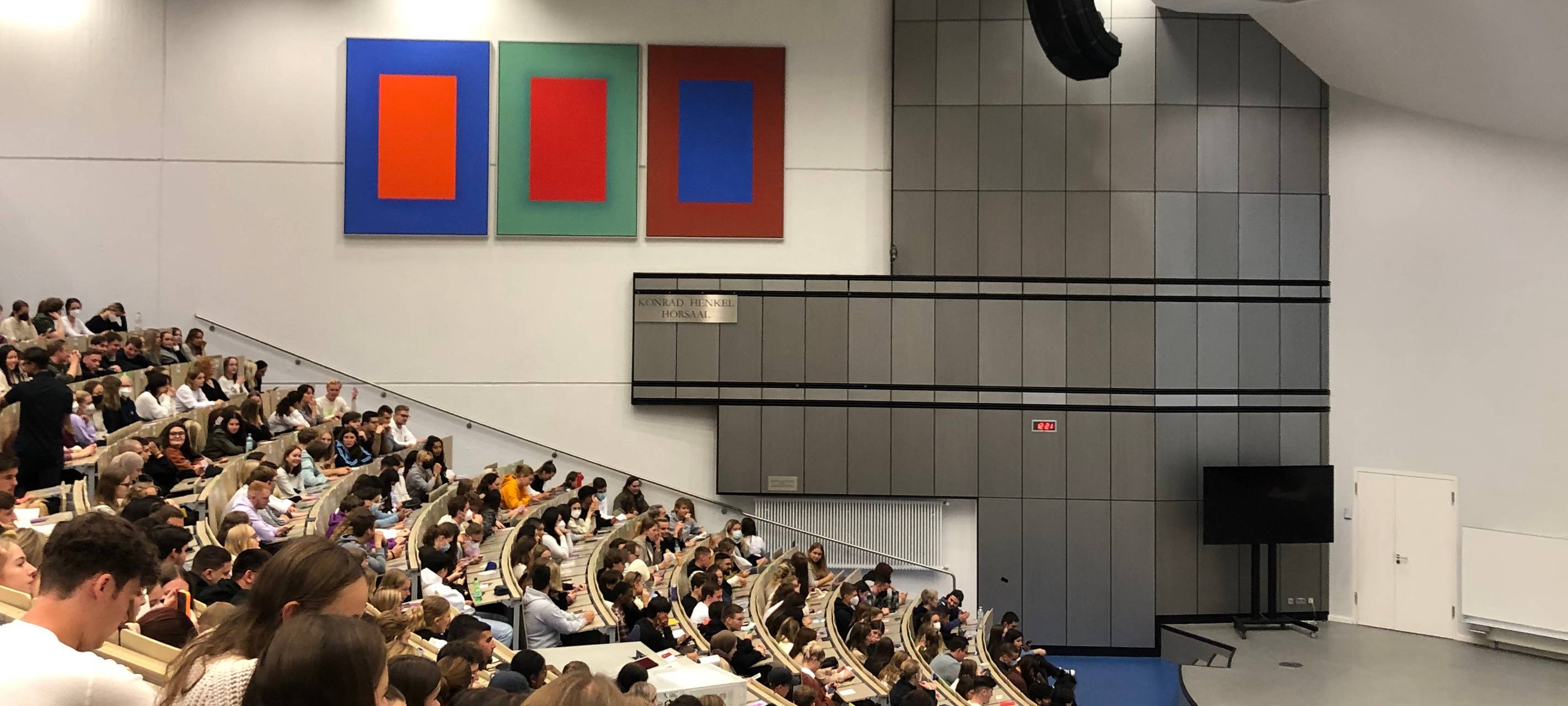 "Ersti-Woche" in Düsseldorf gestartet
