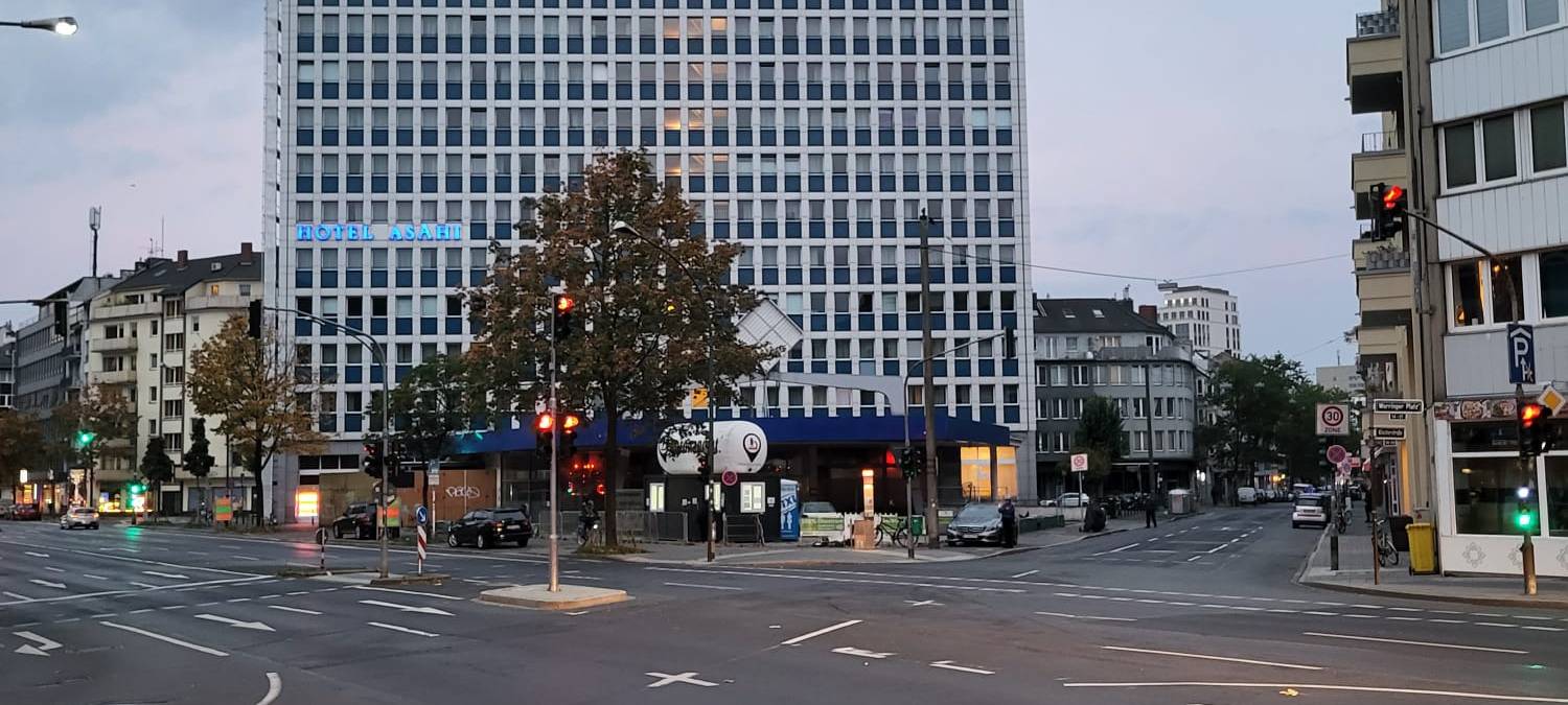 Hochhausbrand in Düsseldorf geht glimpflich aus
