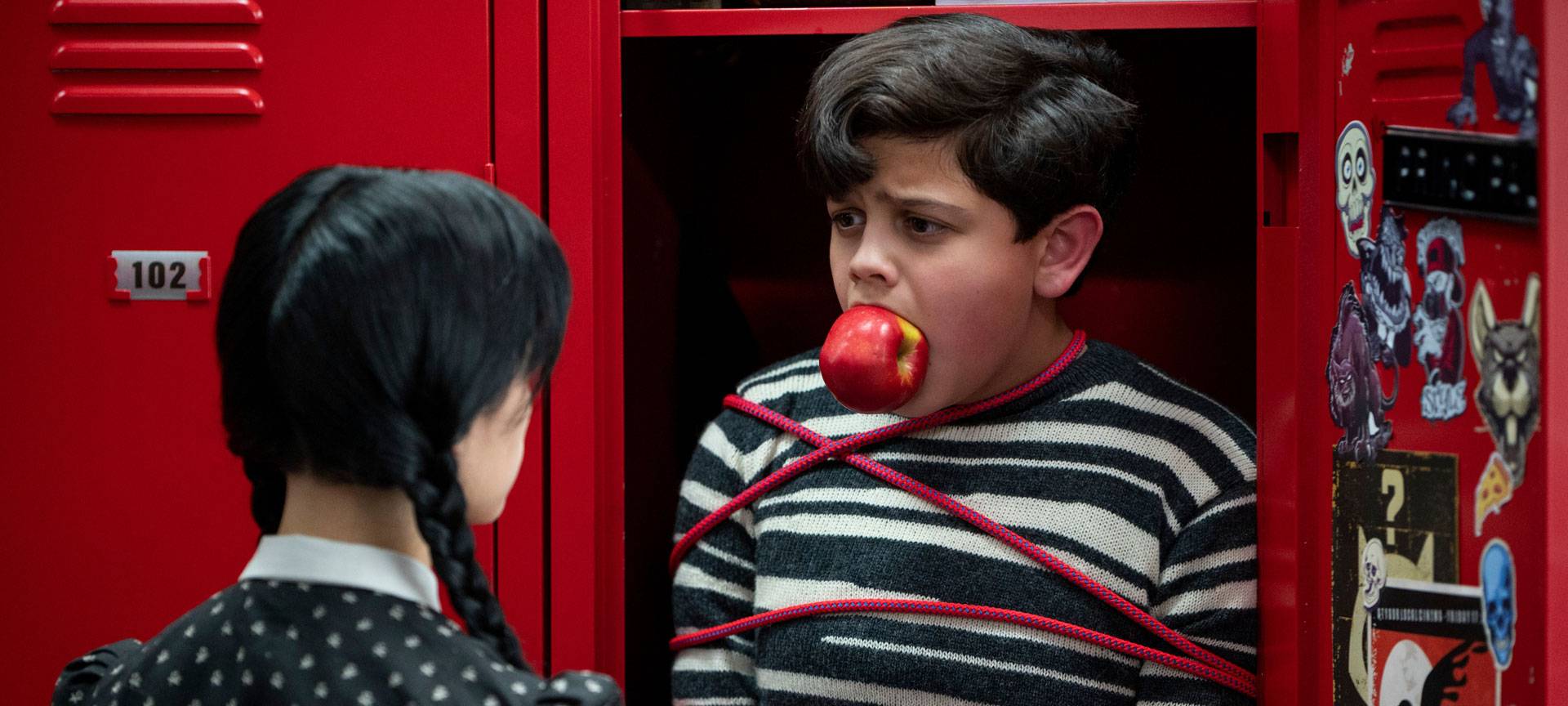 Wednesday und ein "Schulfreund".