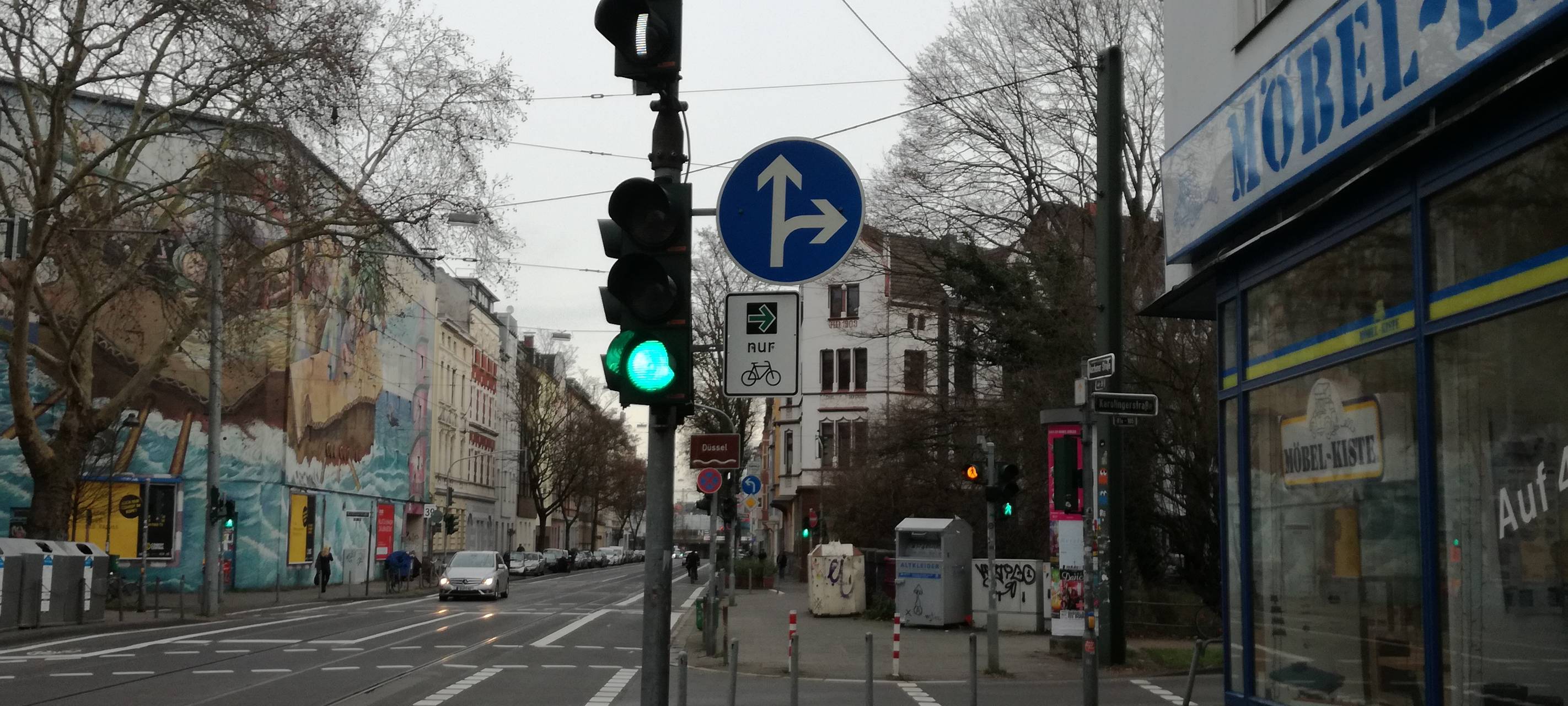 Düsseldorf: Mehr Kreuzungen mit grünem Pfeil für Radfahrer