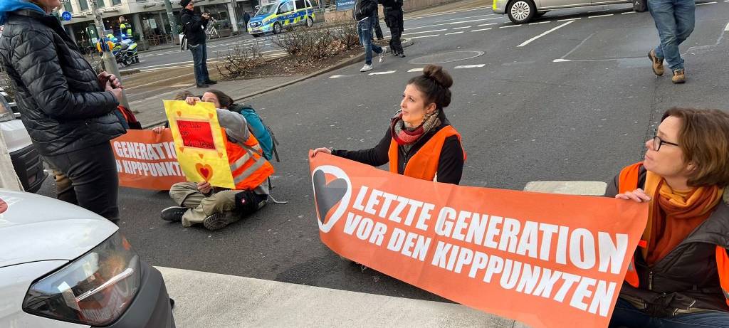 Erneuter Protest der Letzten Generation in Düsseldorf