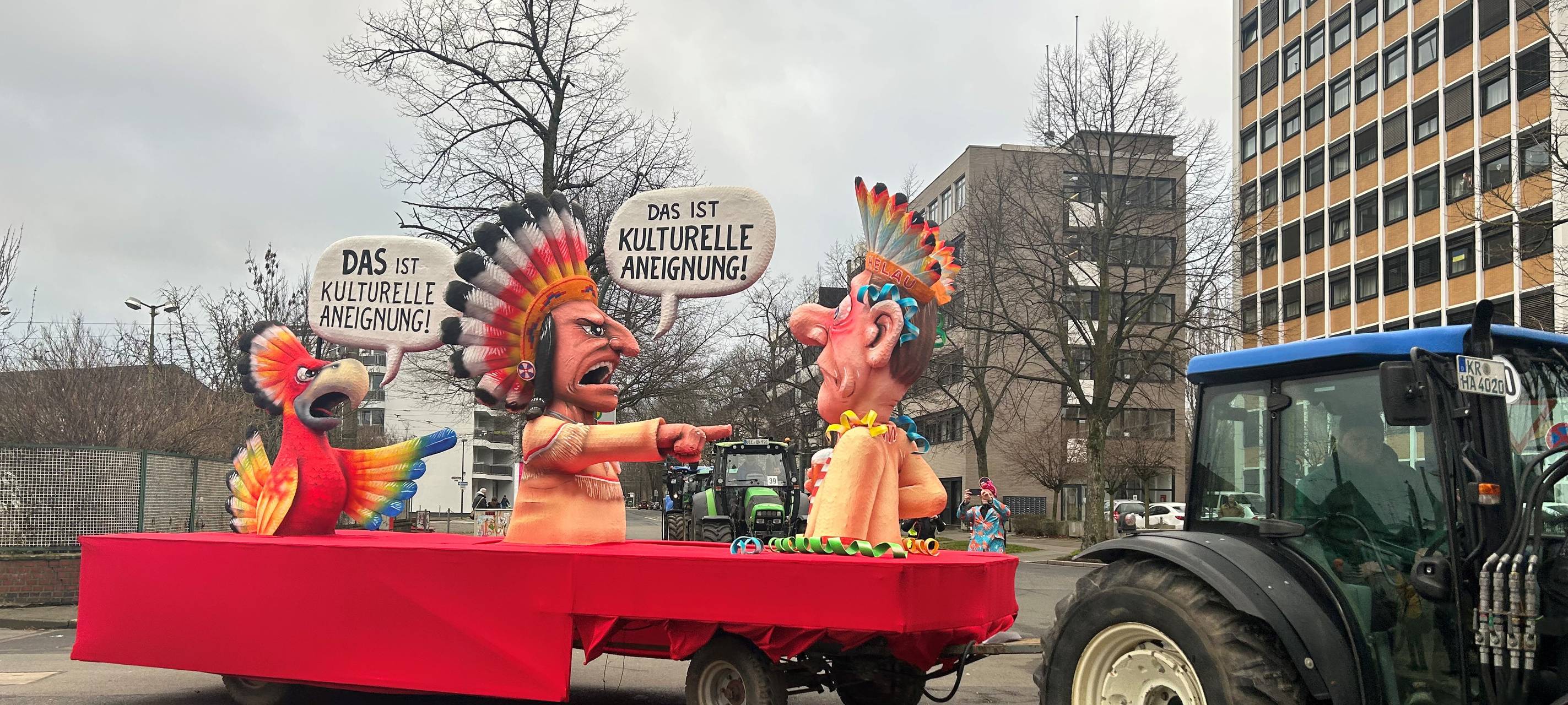 Die Mottowagen vom Düsseldorfer Rosenmontagszug 2023
