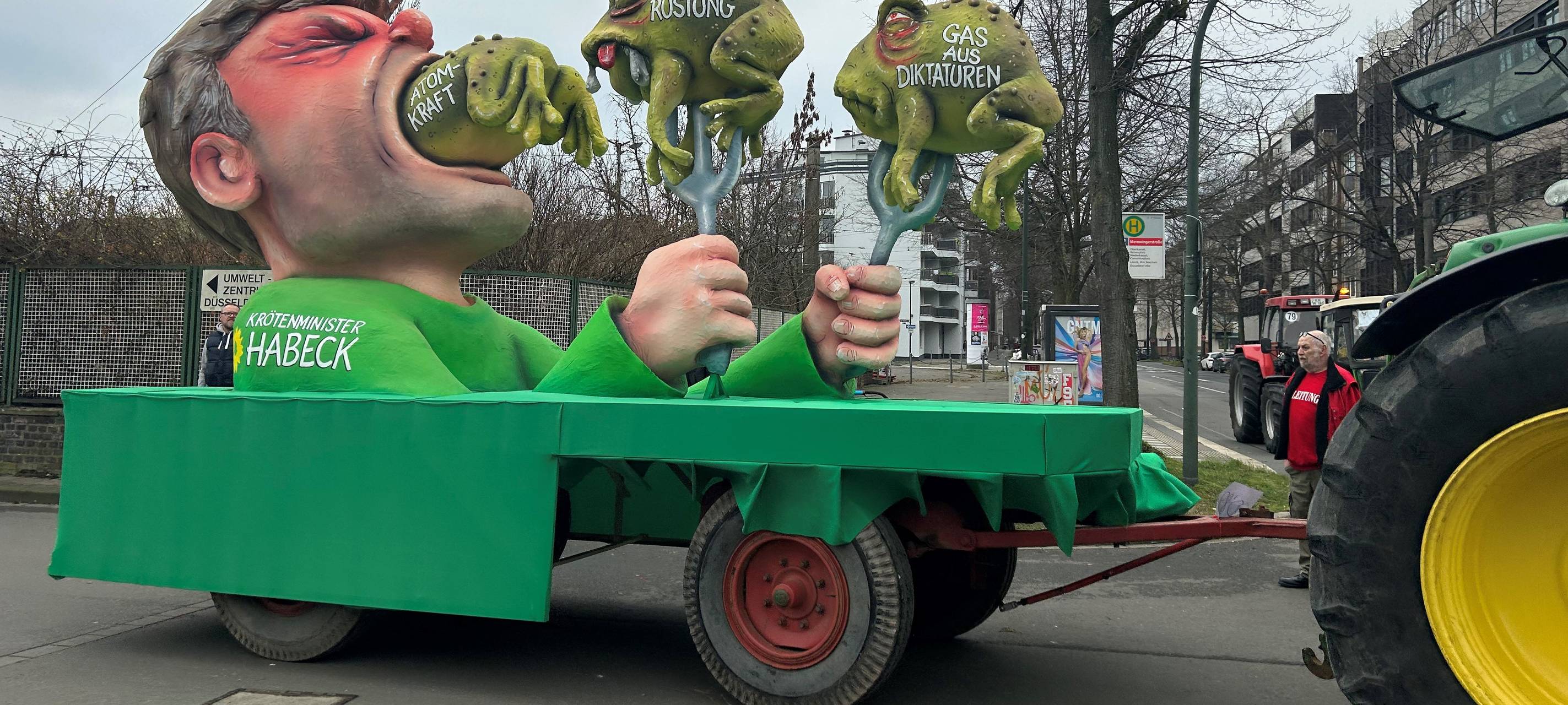 Die Mottowagen vom Düsseldorfer Rosenmontagszug 2023