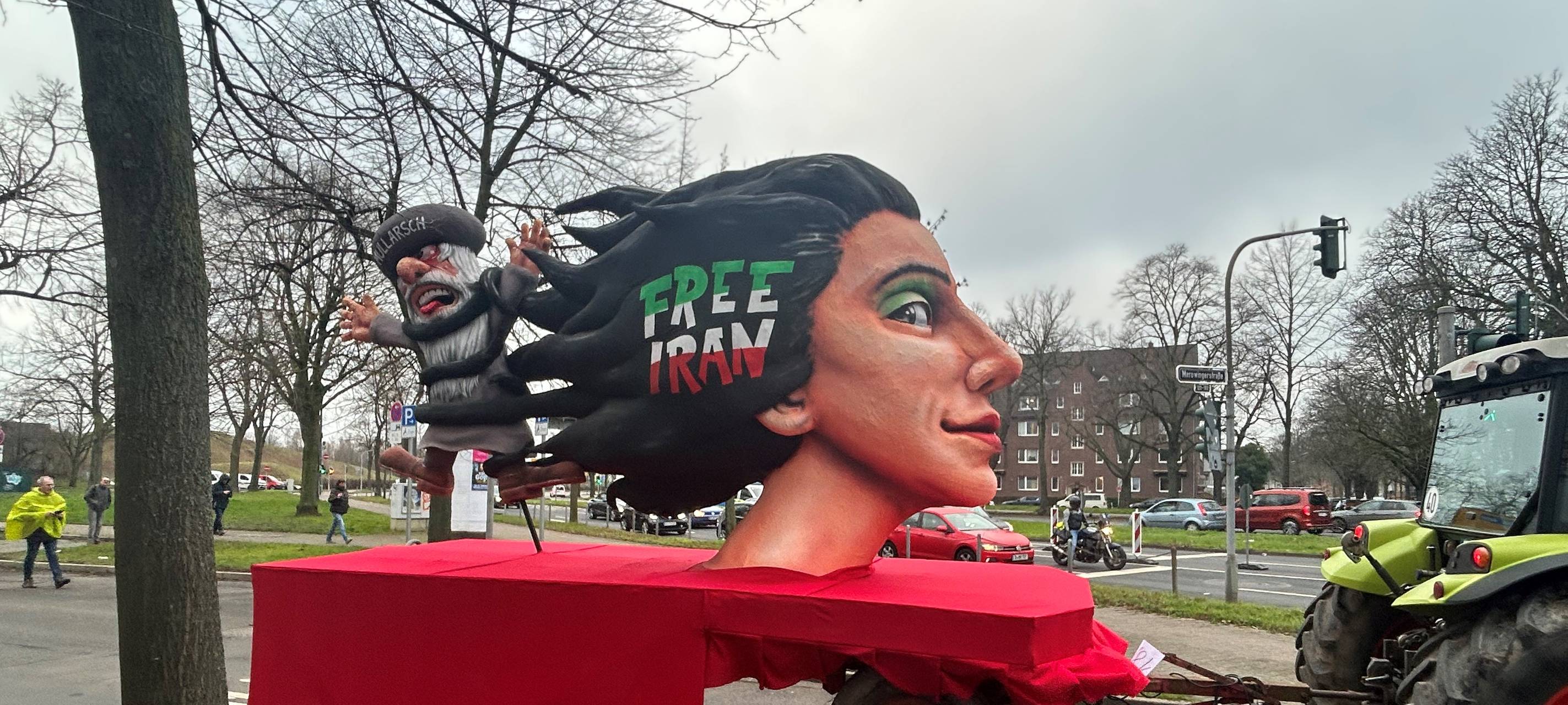 Die Mottowagen vom Düsseldorfer Rosenmontagszug 2023