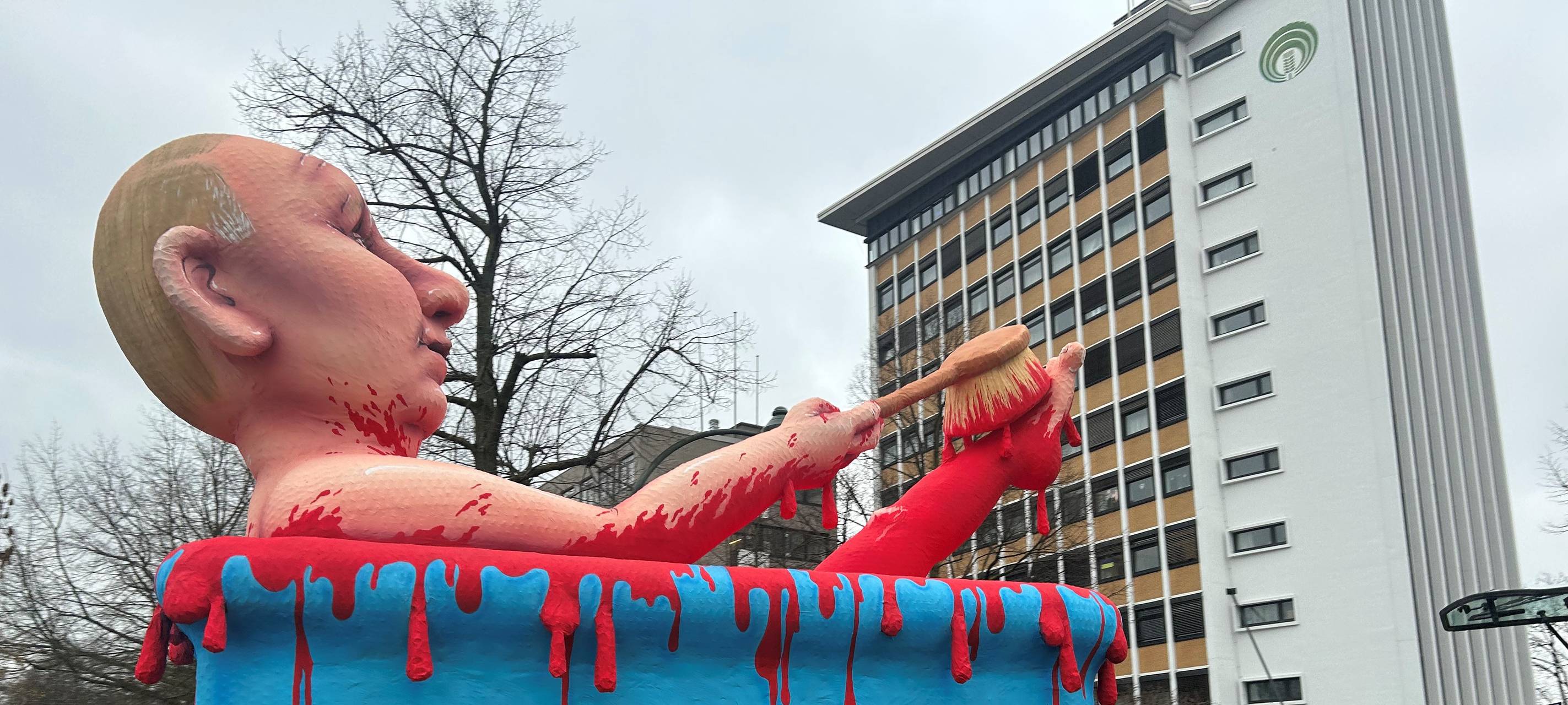 Die Mottowagen vom Düsseldorfer Rosenmontagszug 2023