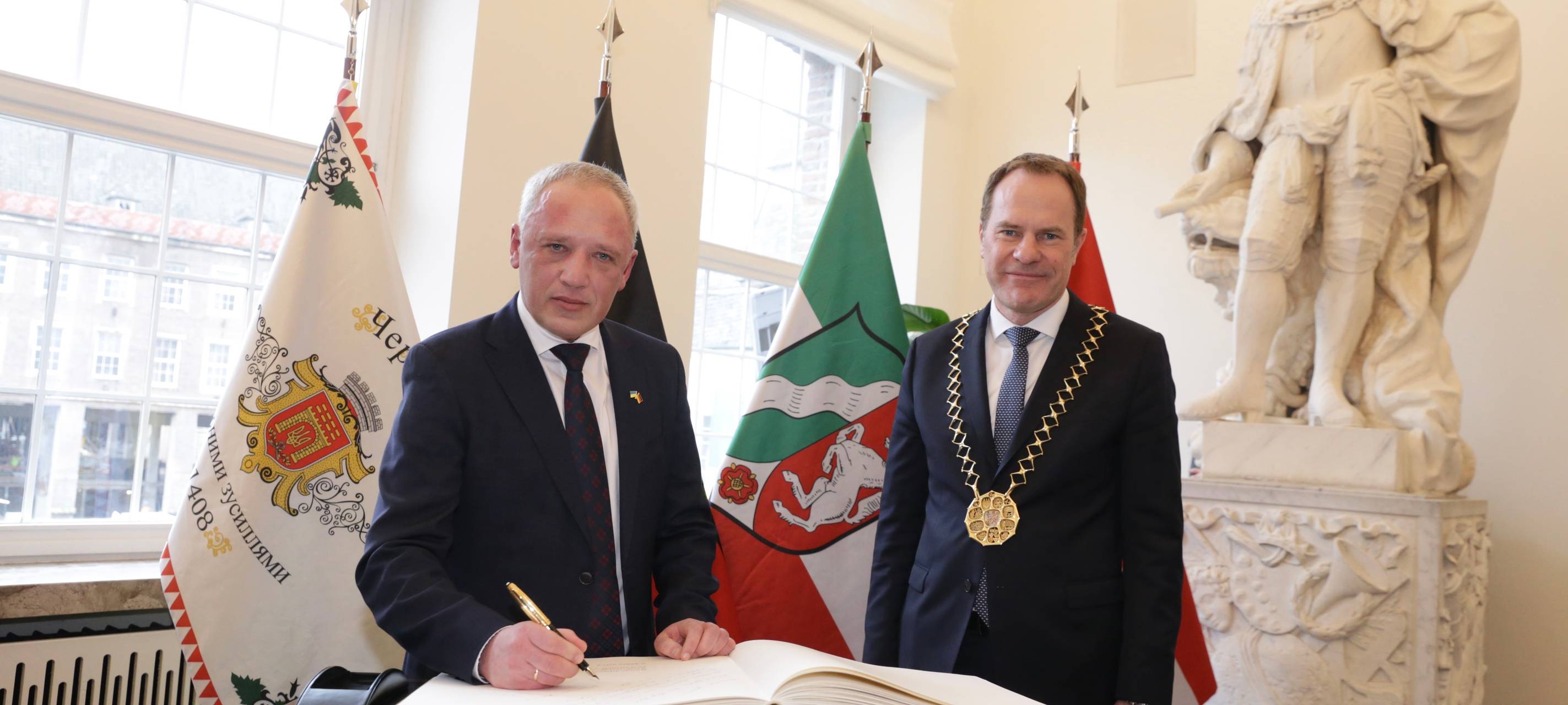 Ukraine-Krieg: Düsseldorf liefert großen Stromgenerator