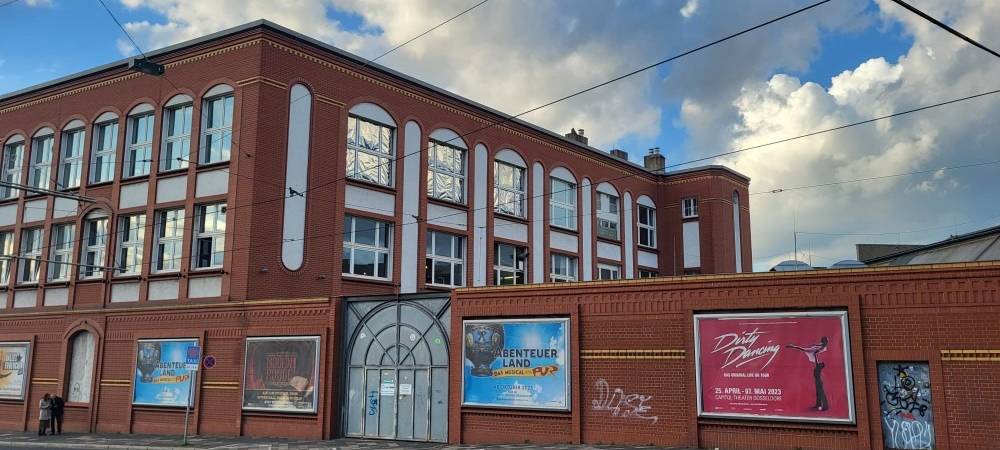 Außenansicht des Capitol-Theaters.