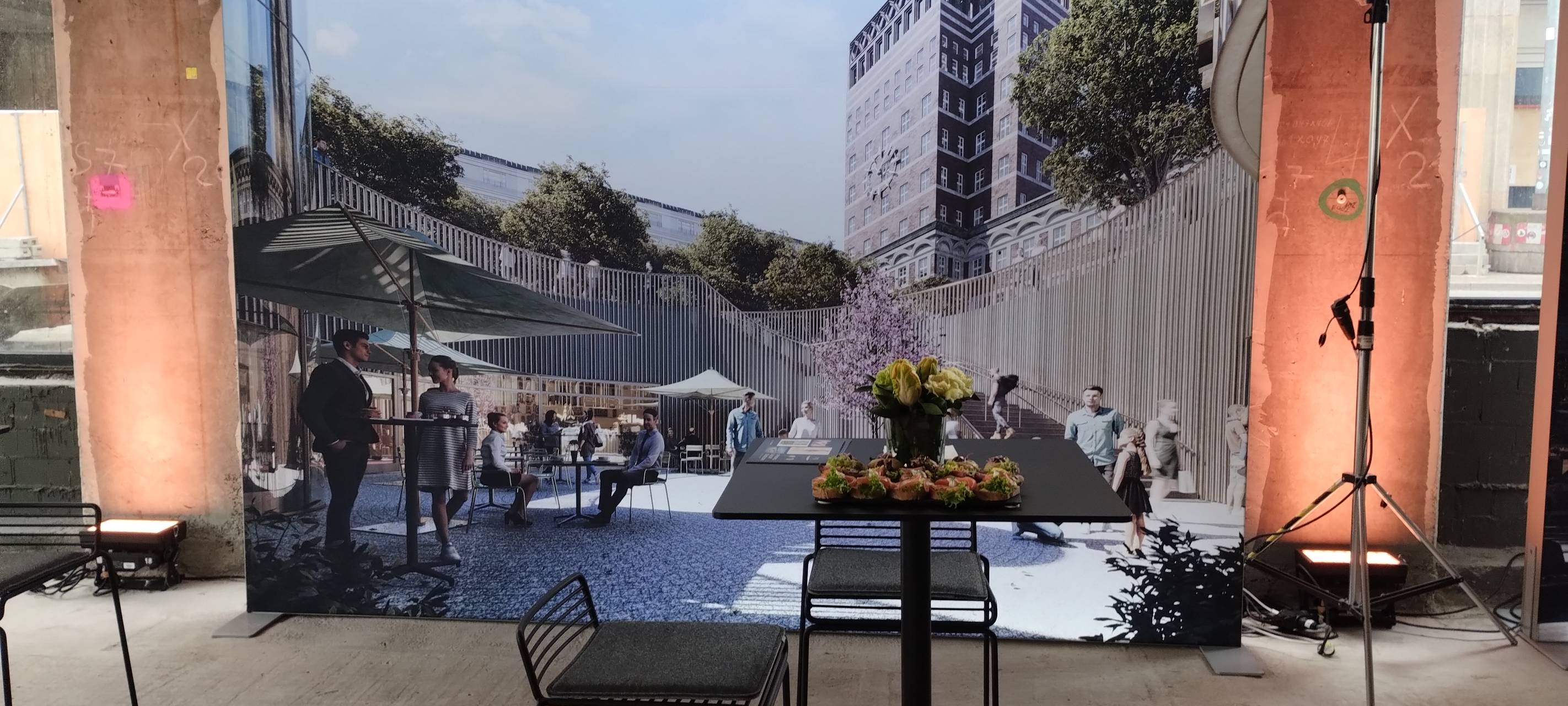 Düsseldorf: Spatenstich für Umbau des Carsch-Hauses