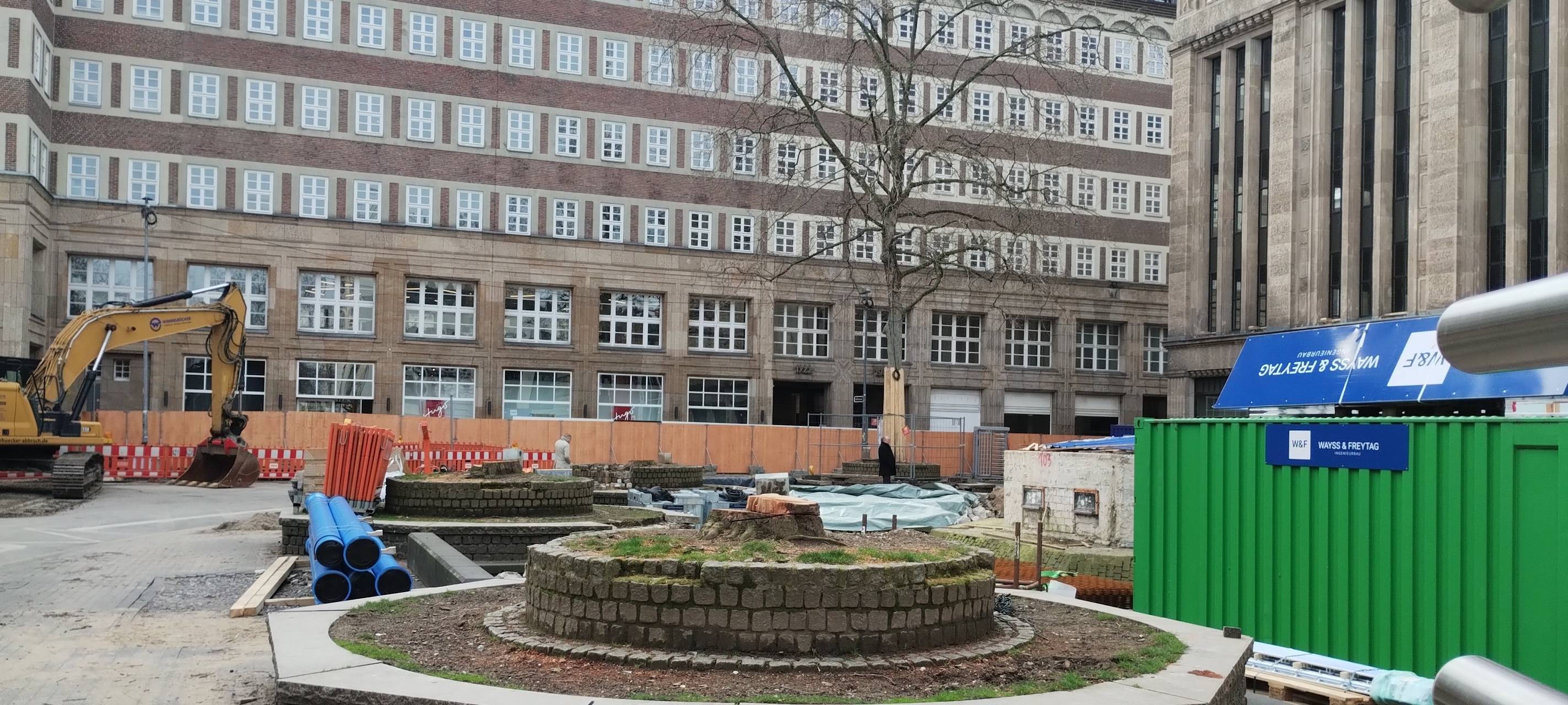 Stadt Düsseldorf hofft weiter auf Umbau des Heinrich-Heine-Platzes