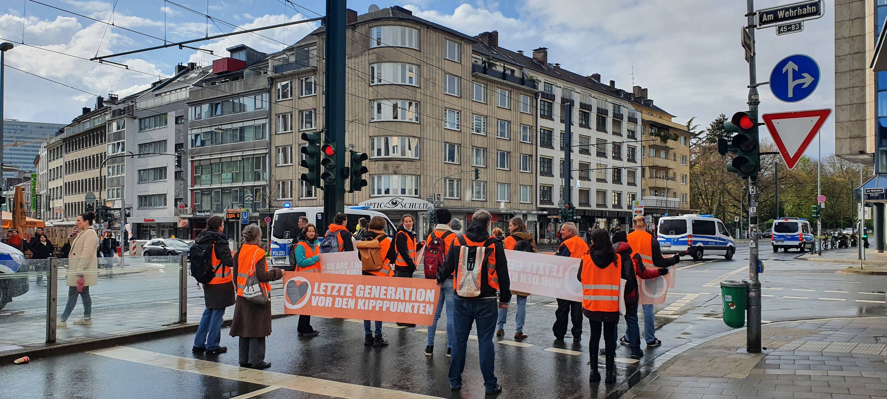 Düsseldorf: Letzte Generation mit neuer Protestform