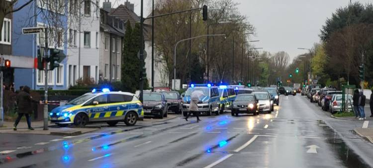 Düsseldorf: Messerstecherei nahe der Osterkirmes