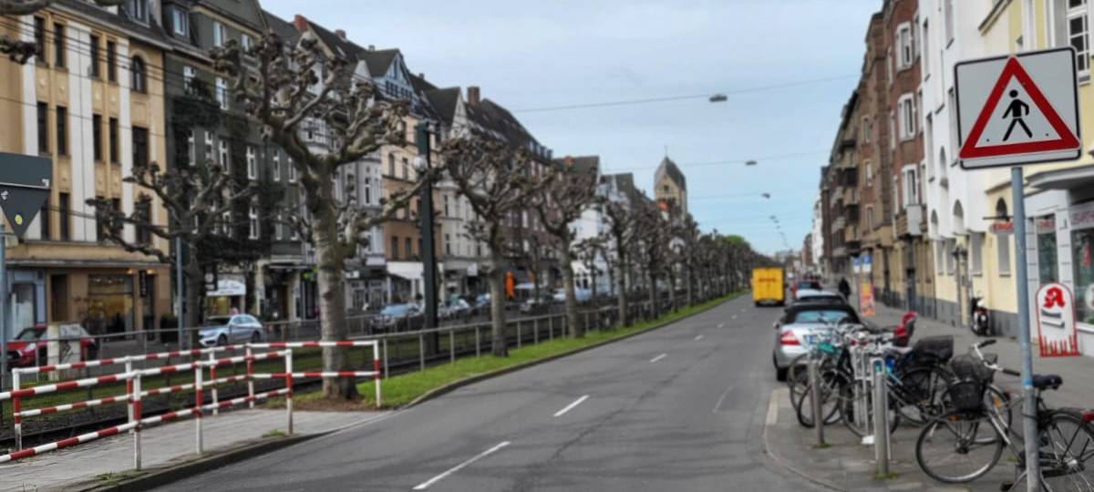 Düsseldorf - Ab Freitag Tempo 30 auf der Luegallee