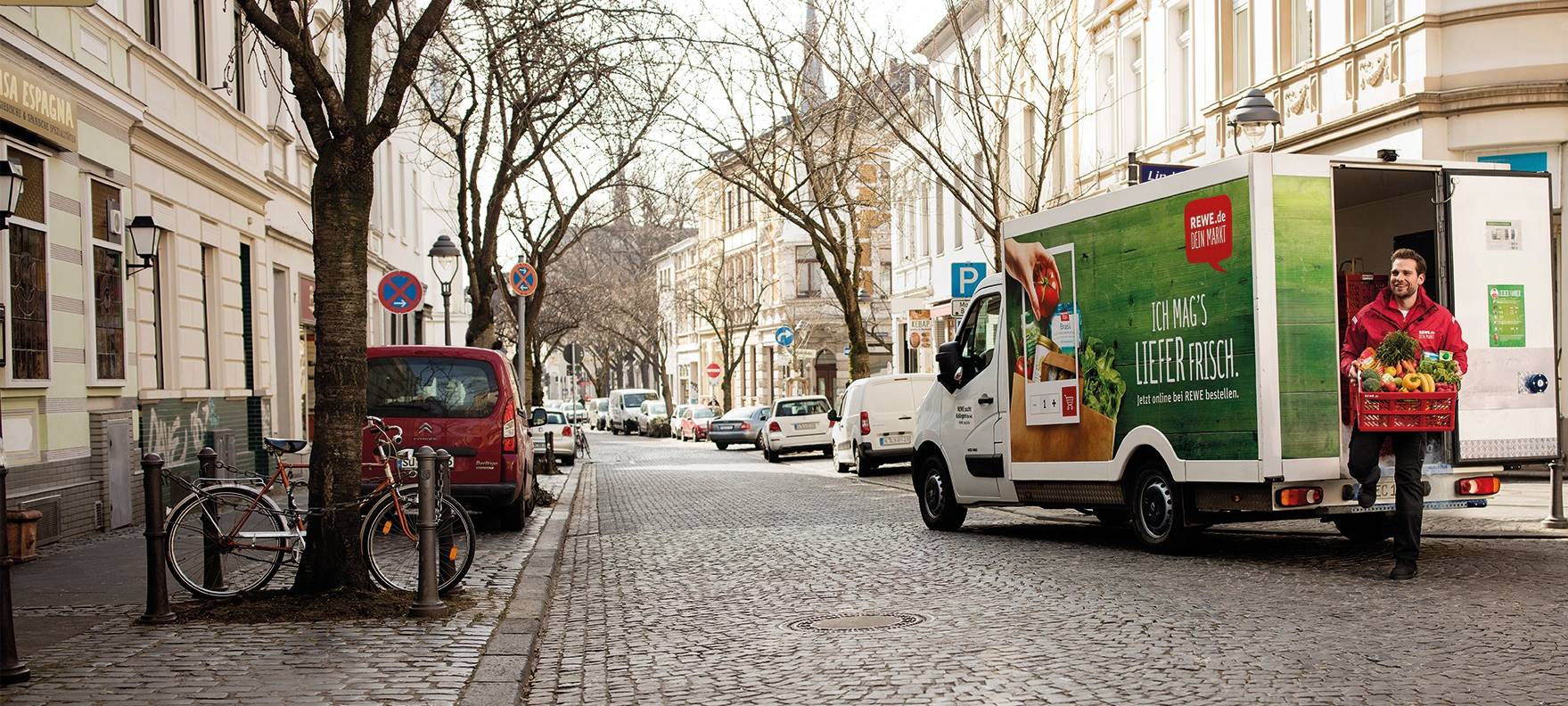 Christiane gewinnt den REWE Lieferservice-Hauptpreis