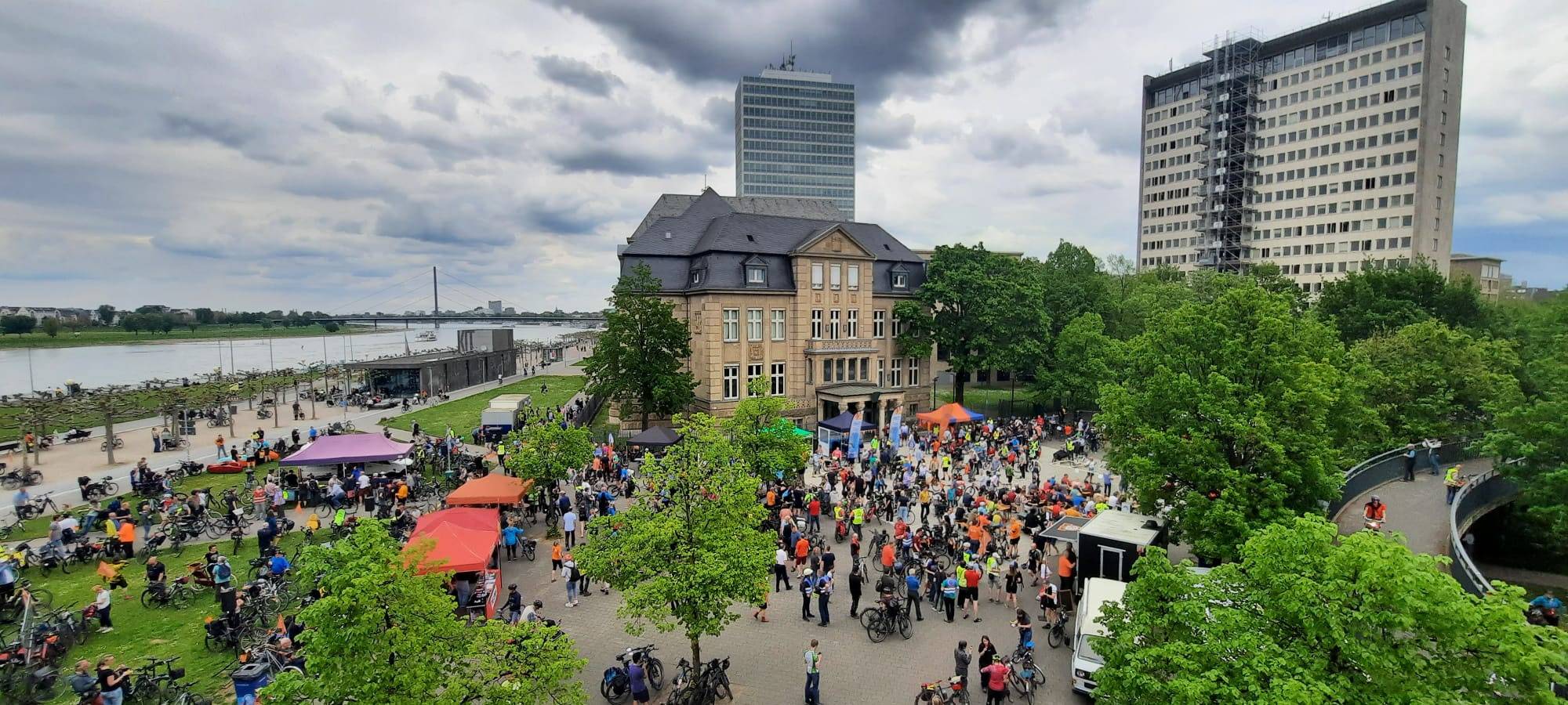 Fahrrad-Sternfahrt mit Antenne Düsseldorf