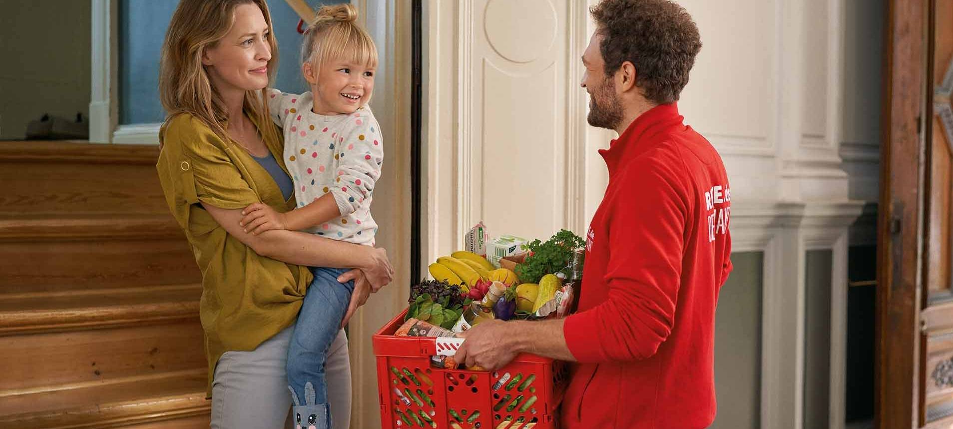 Christiane gewinnt den REWE Lieferservice-Hauptpreis