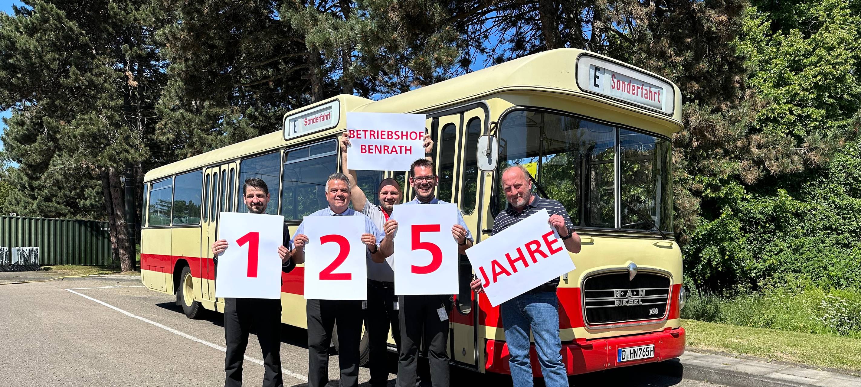 Rheinbahn feiert Jubiläum in Düsseldorf-Benrath