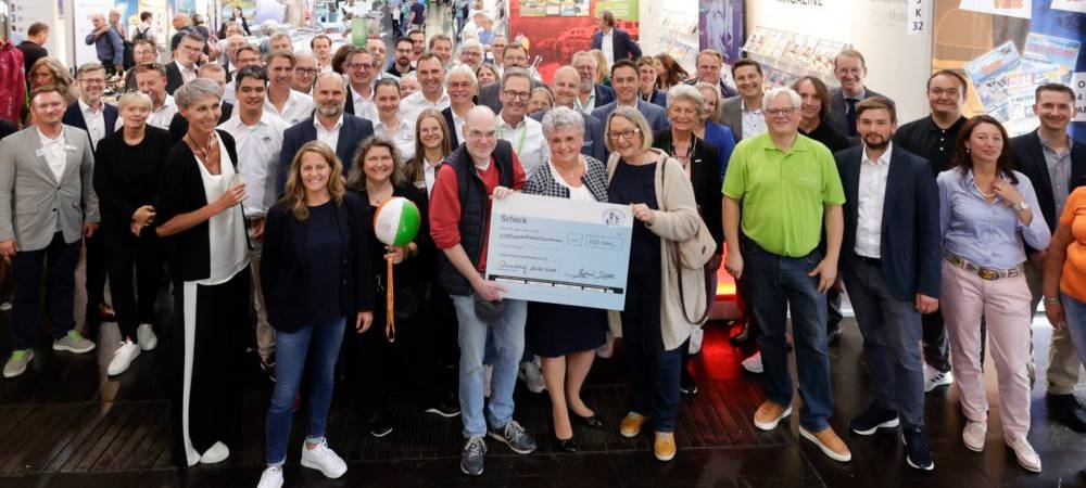 Düsseldorf: Spenden von Messe-Ausstellern für kranke Kinder