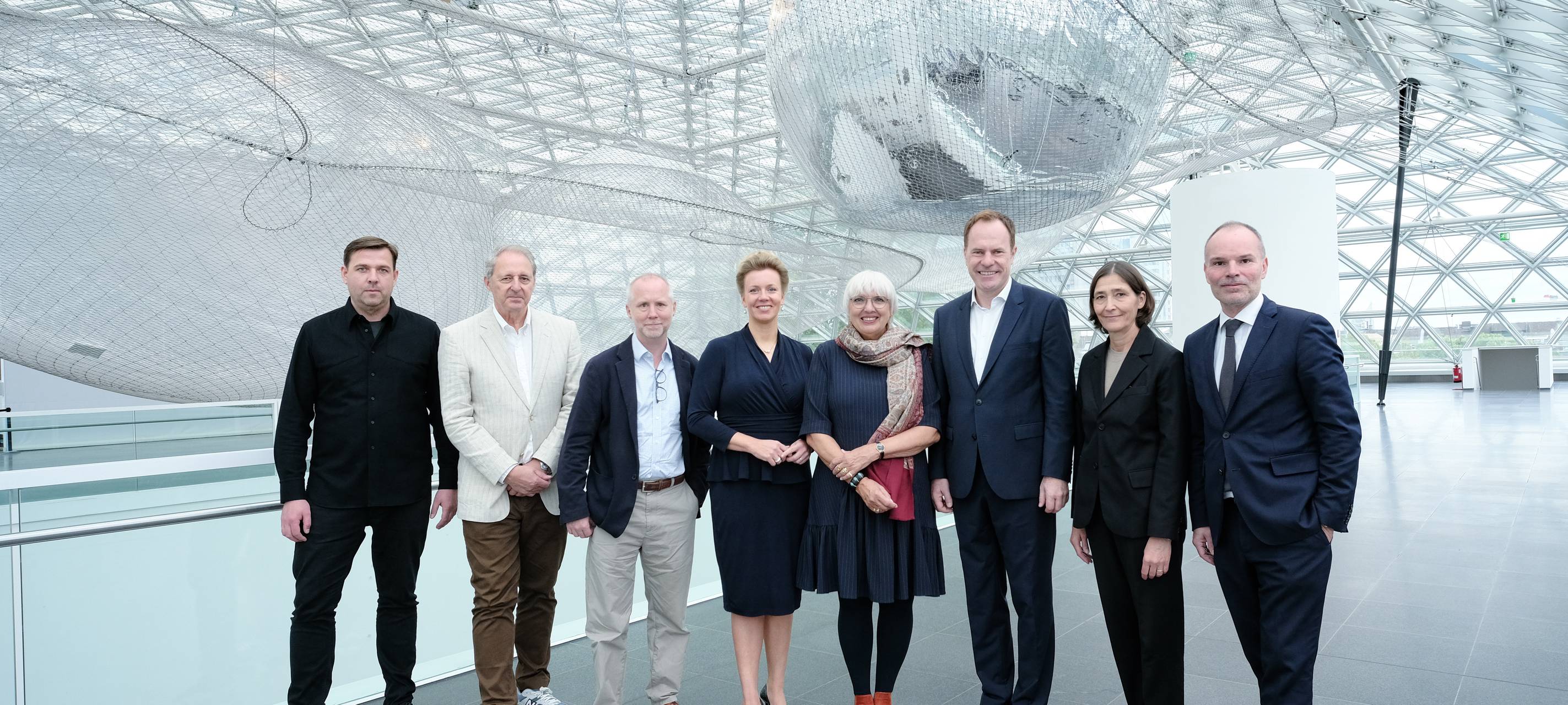 Foto-Institut Düsseldorf: Kommission nimmt Arbeit auf