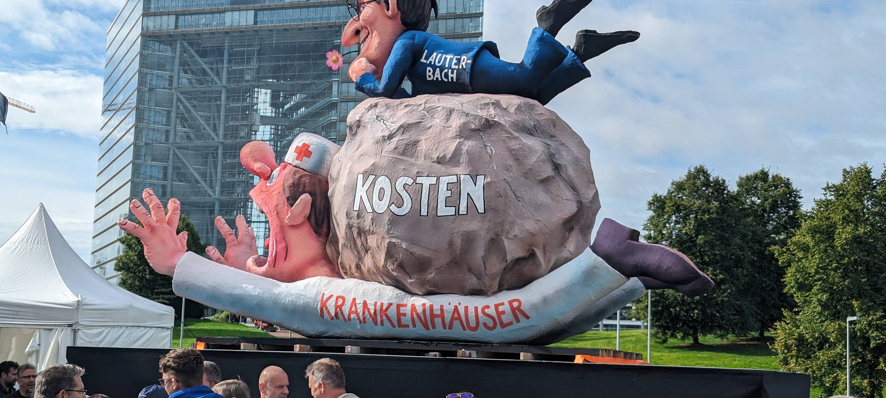 Demo in Düsseldorf für mehr Geld für Krankenhäuser