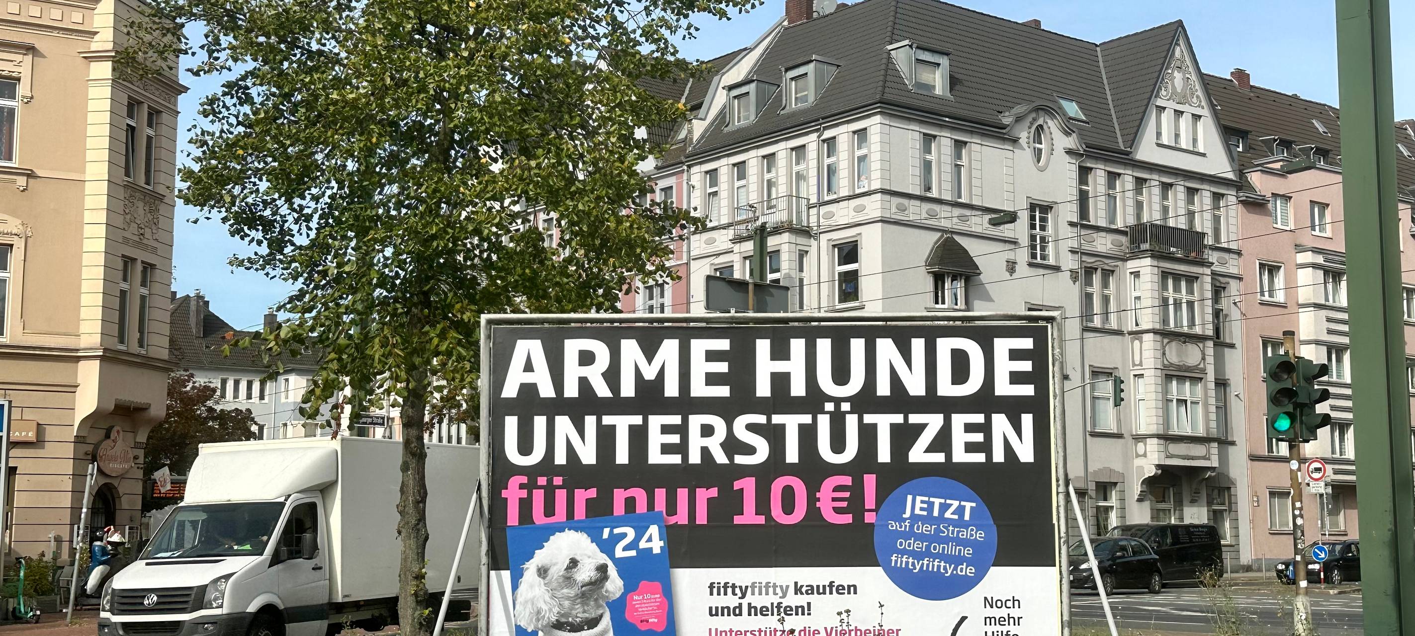Düsseldorfer Straßenhundekalender im Verkauf