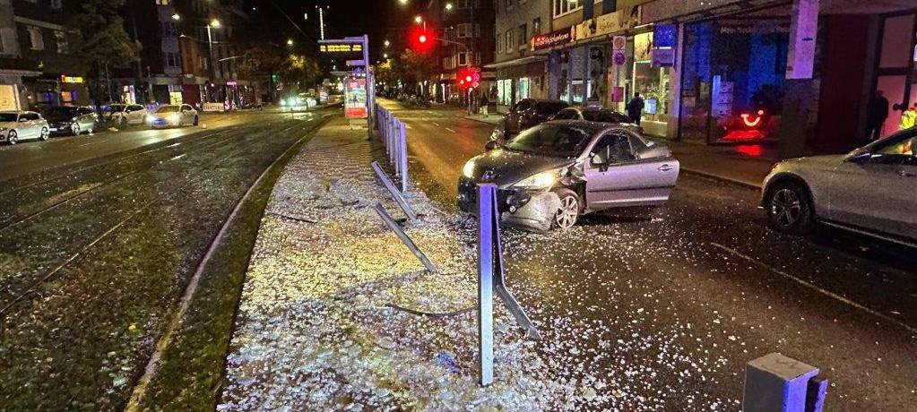 "Nur ein paar Leckerchen": Unfallfahrt in Düsseldorf