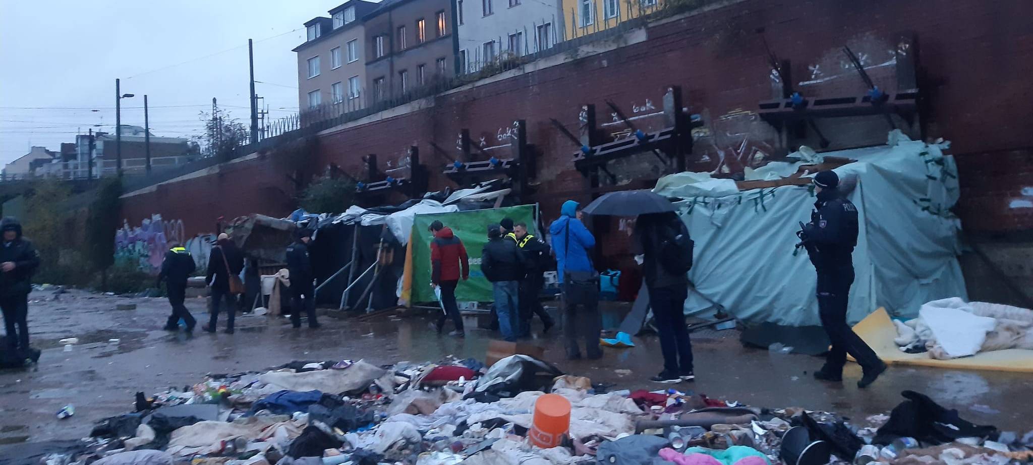 Düsseldorf: Baugrube am Hauptbahnhof wird geräumt