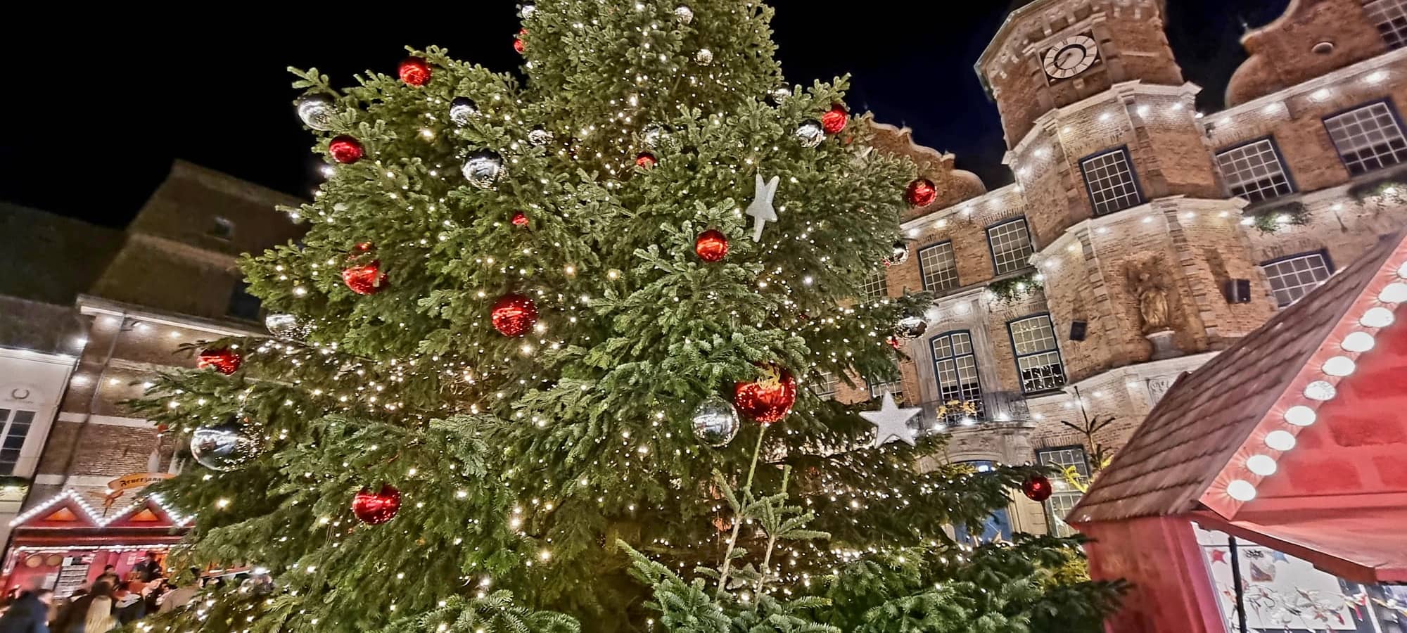 Weihnachtshütte für das Ehrenamt: Anmeldung gestartet